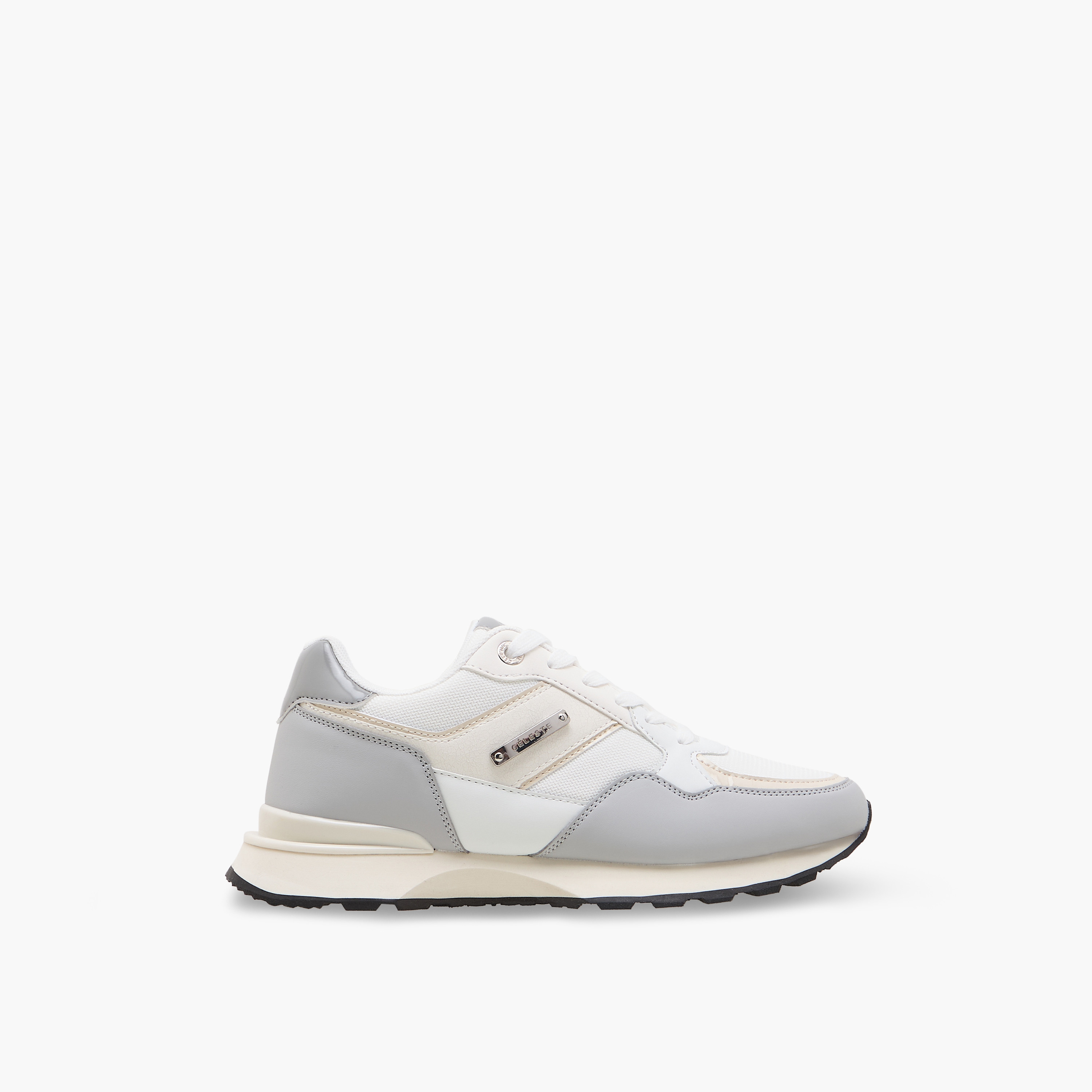 حذاء سنيكرز بألواح ورباط إغلاق للنساء من سيليست-women-shoes-sneakers-image-3