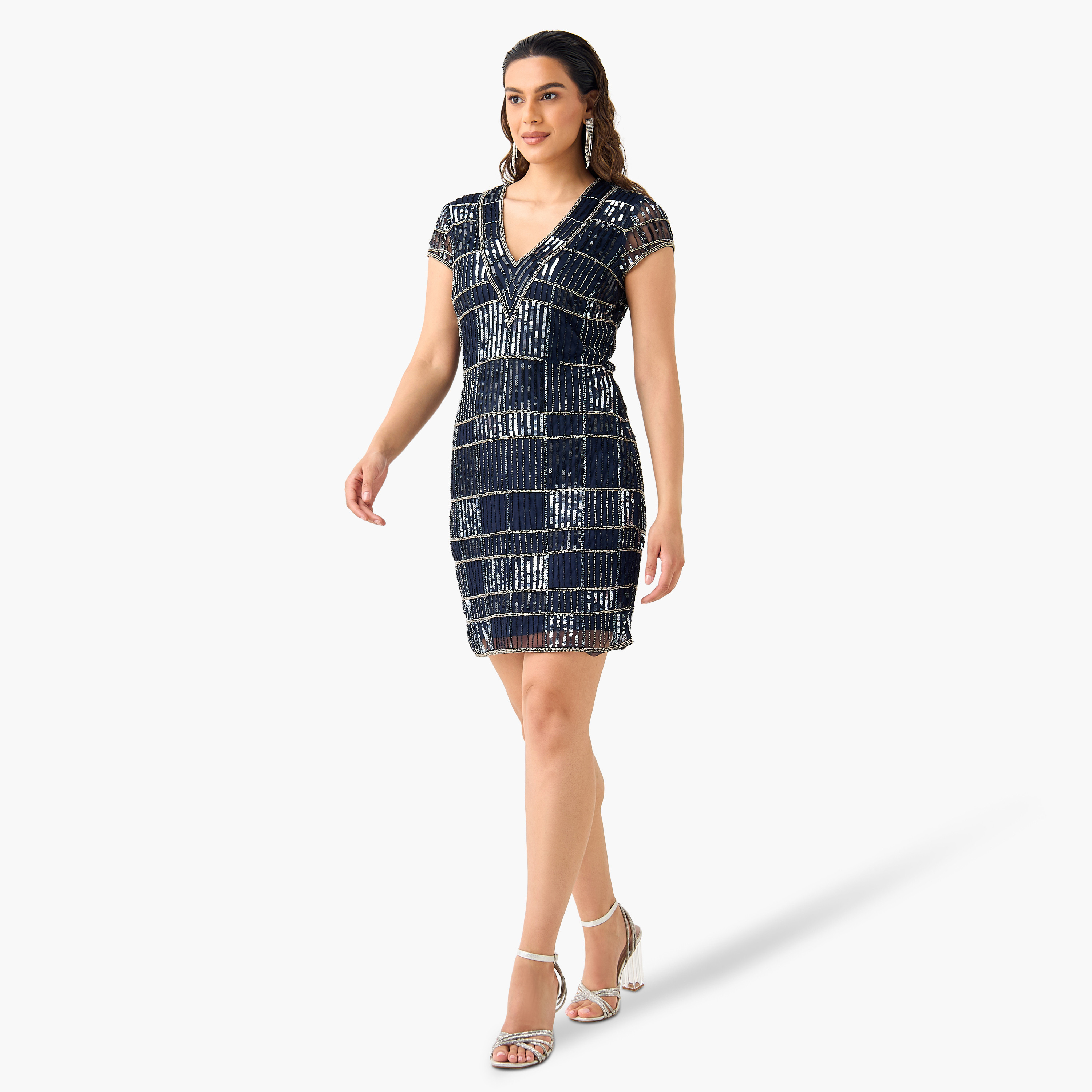 فستان بياقة V وأكمام كاب وزينة دانتيل وخرز-women-clothing-dresses-image-2