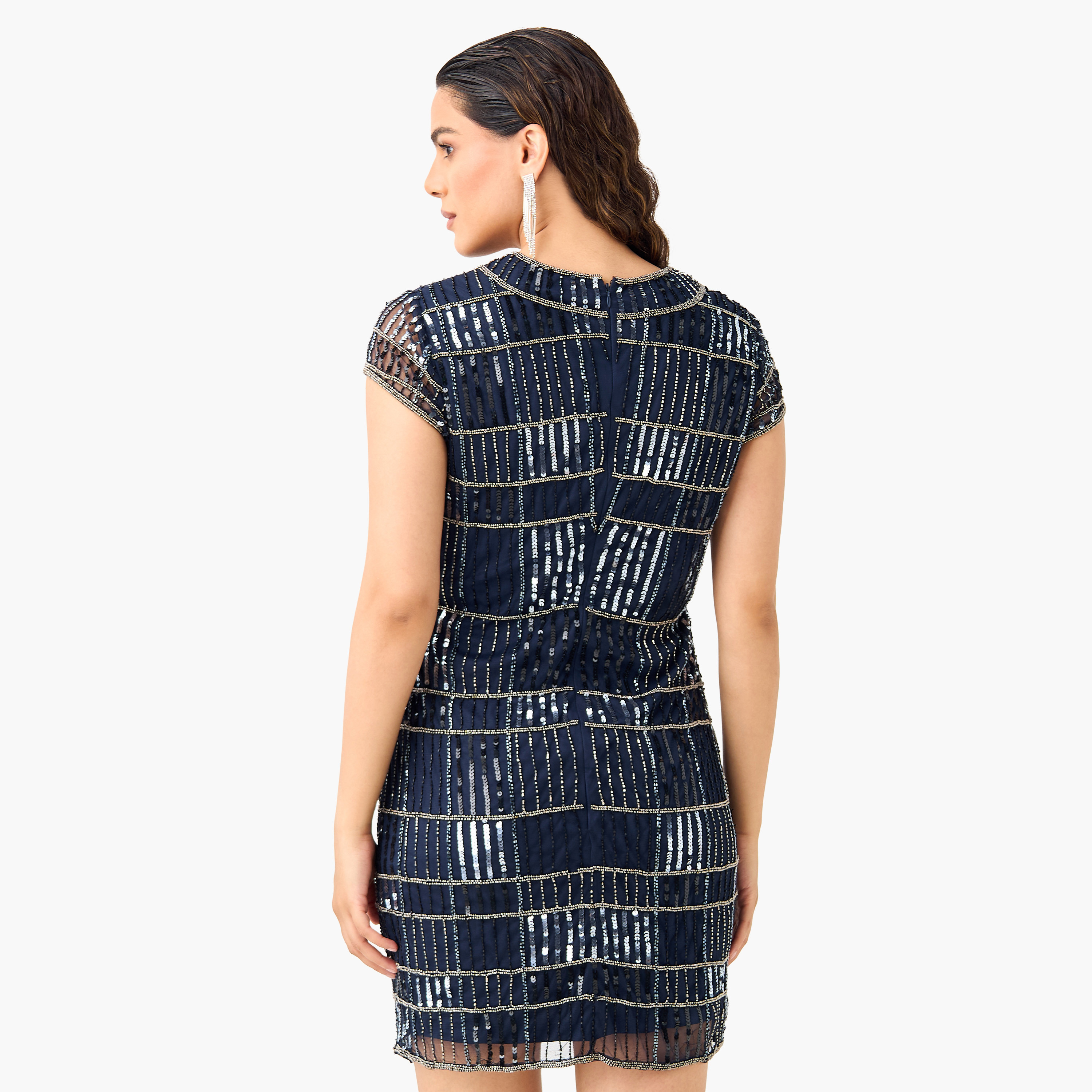 فستان بياقة V وأكمام كاب وزينة دانتيل وخرز-women-clothing-dresses-image-3