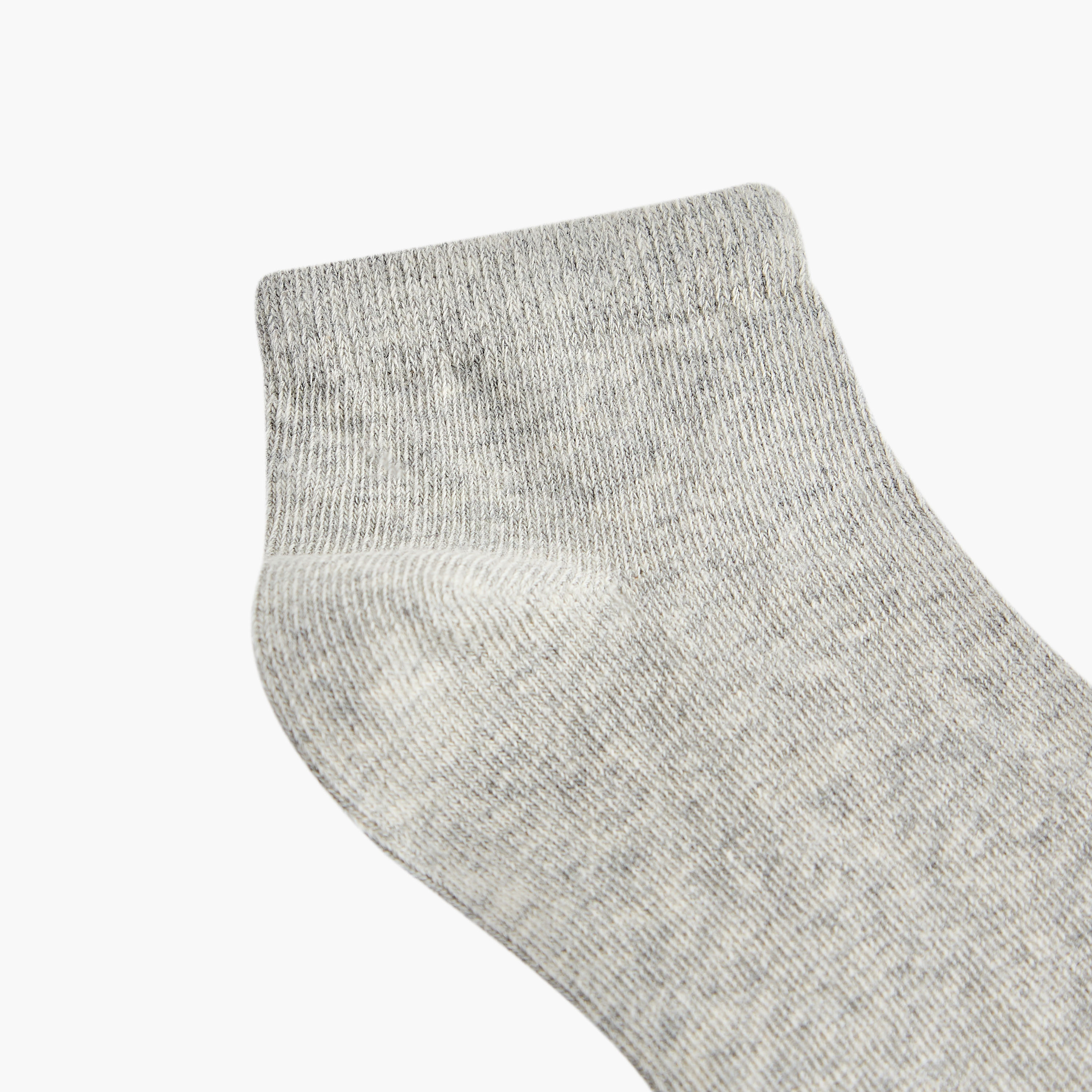 جوارب سادة بطول الكاحل- طقم من 3 أزواج-boys-accessories-socks-image-1