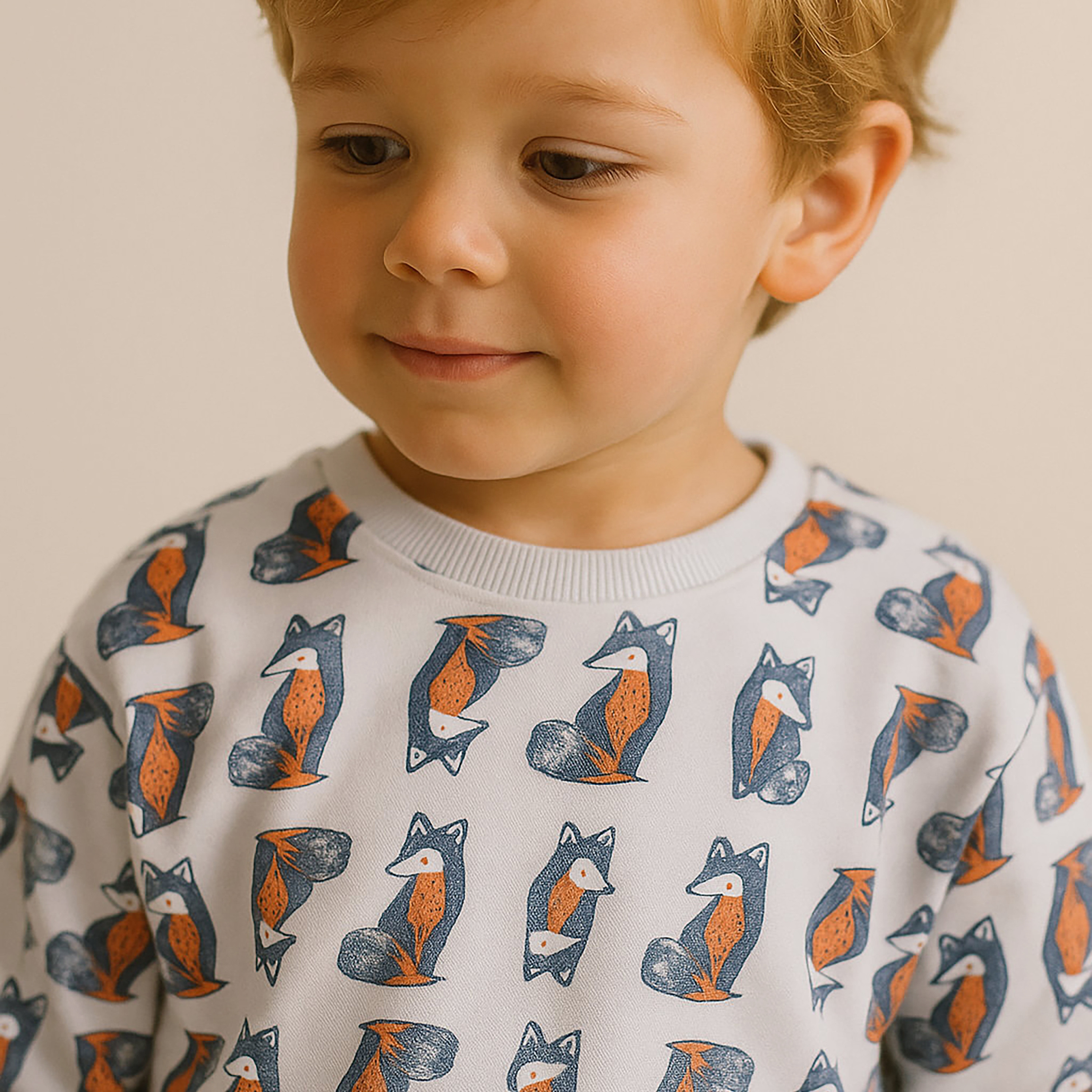 طقم من قطعتين سويت شيرت وبنطلون رياضي بطبعة فوكس أدفنشر من ديركيه-baby-boys-clothing-winterwear-setsandcoords-image-4