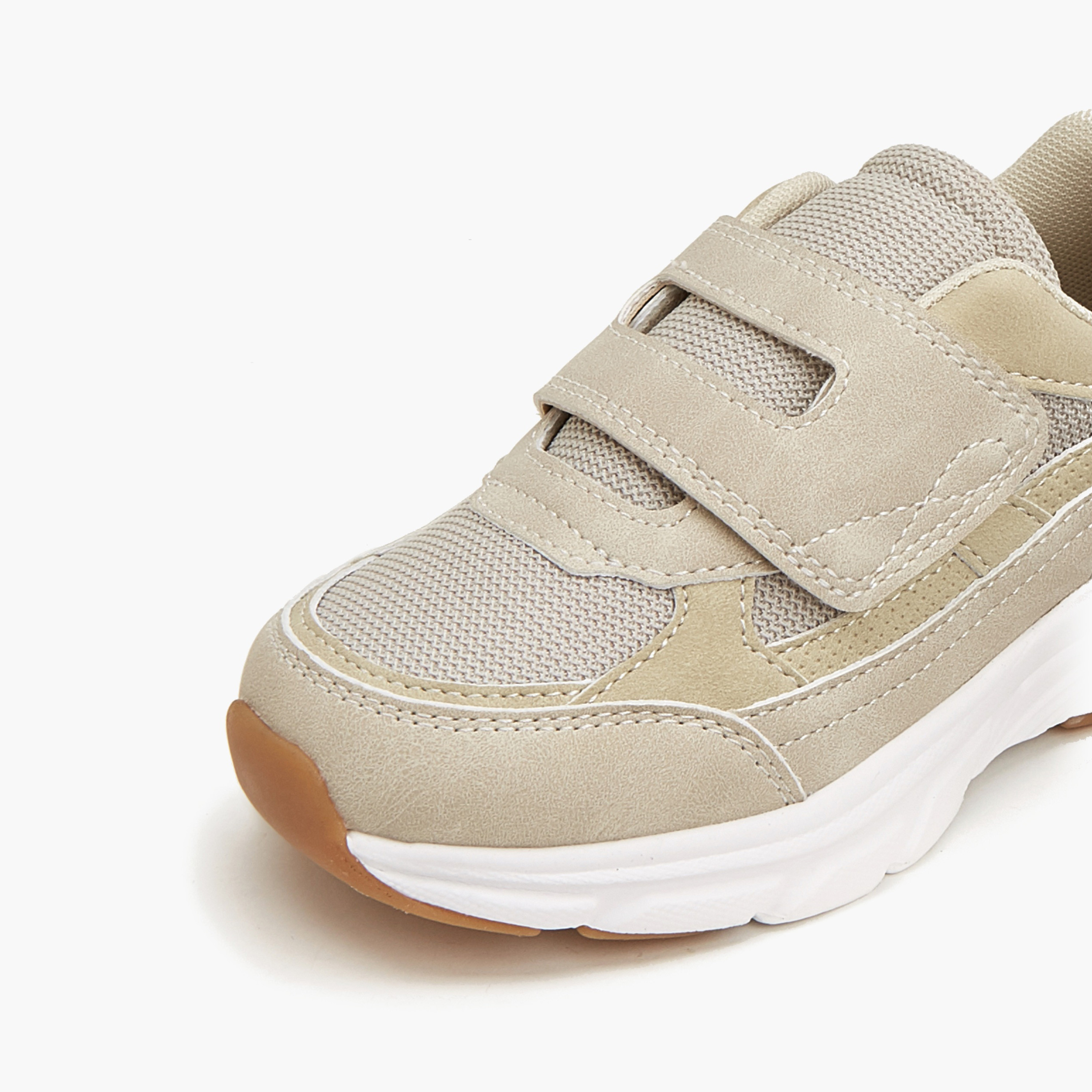 حذاء بشريط إغلاق للأطفال من جونيورز-boys-shoes-sneakers-image-4