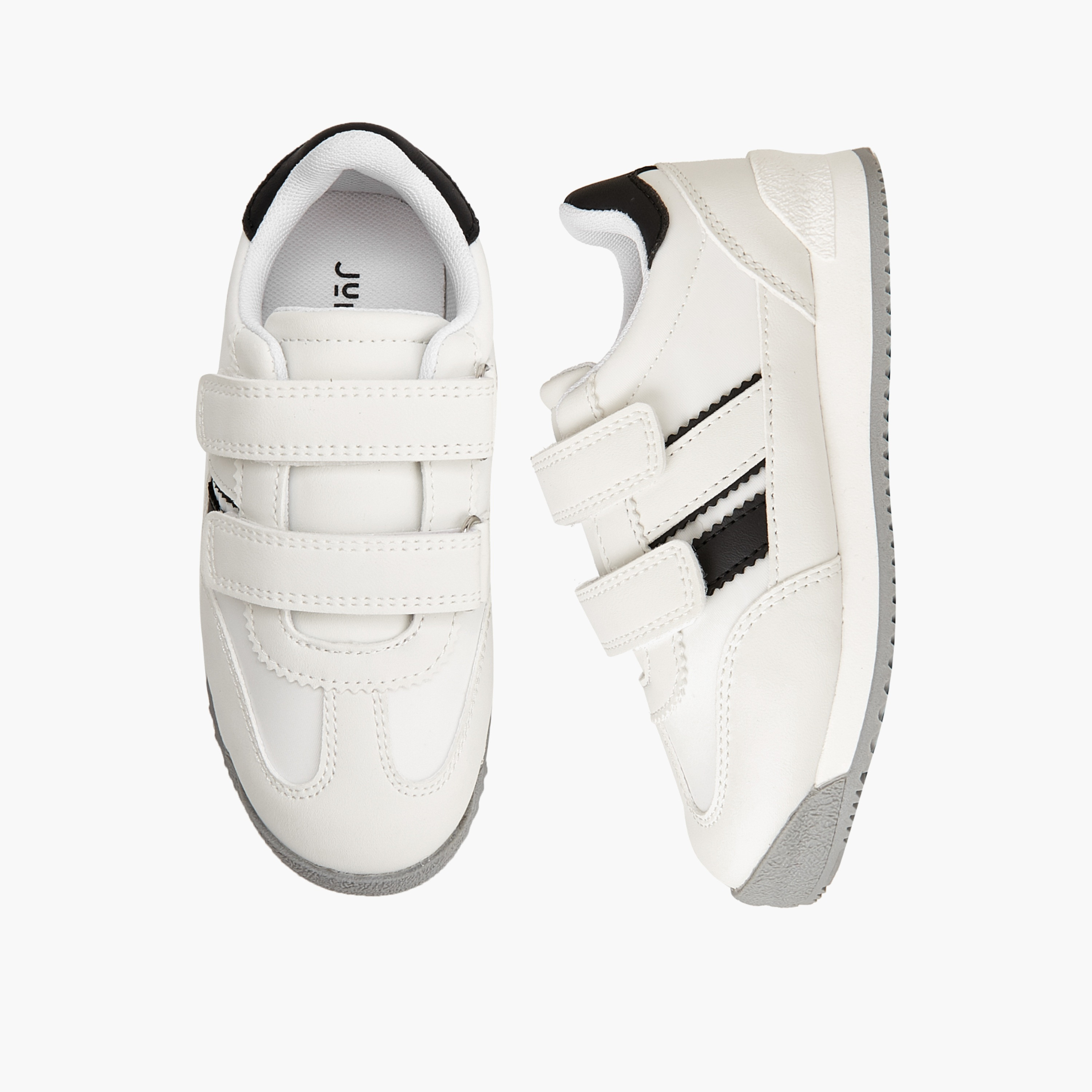 حذاء بشريط إغلاق للأطفال من جونيورز-boys-shoes-sneakers-image-1