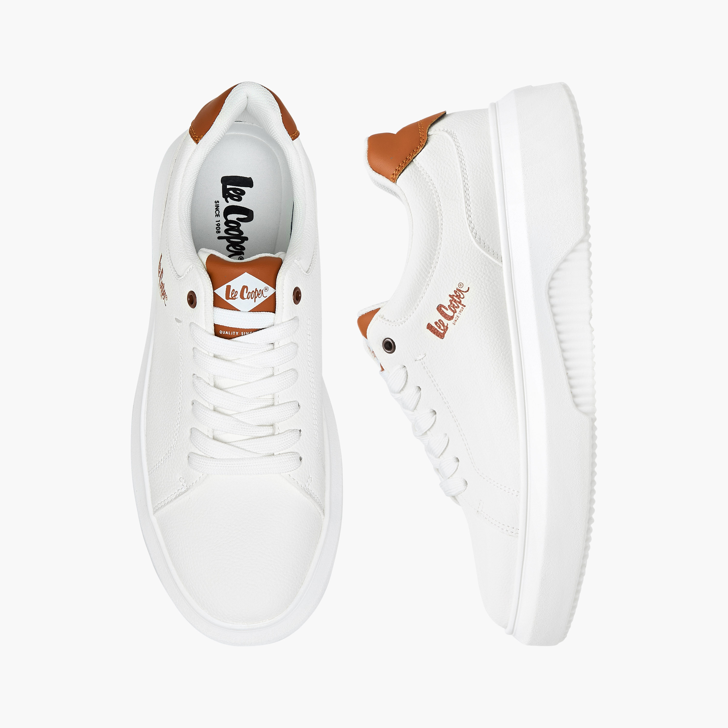 حذاء سنيكرز سادة برباط إغلاق للرجال من لي كوبر-men-shoes-sneakers-image-1