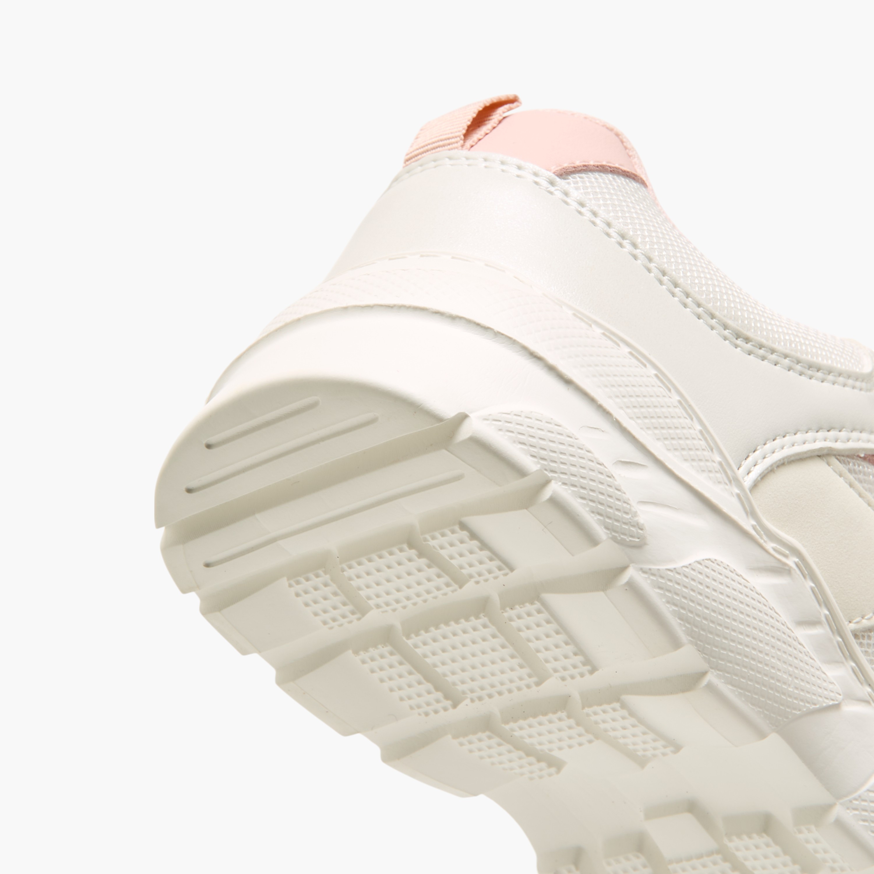 حذاء سنيكرز بشريط إغلاق لاصق من ليتل ميسي-girls-shoes-sneakers-image-5