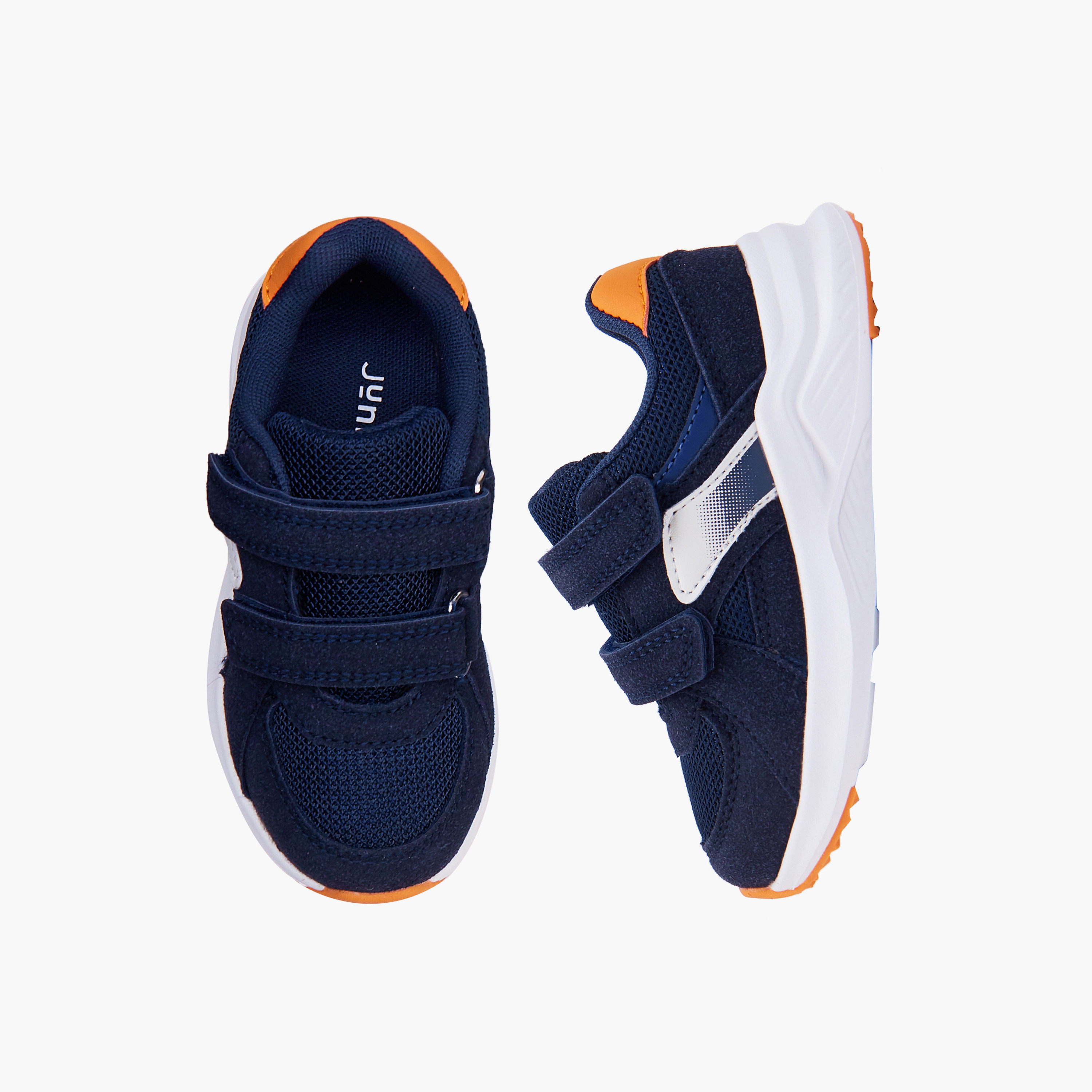 حذاء سنيكرز بشريط إغلاق لاصق للأولاد من جونيورز-boys-shoes-sneakers-image-1