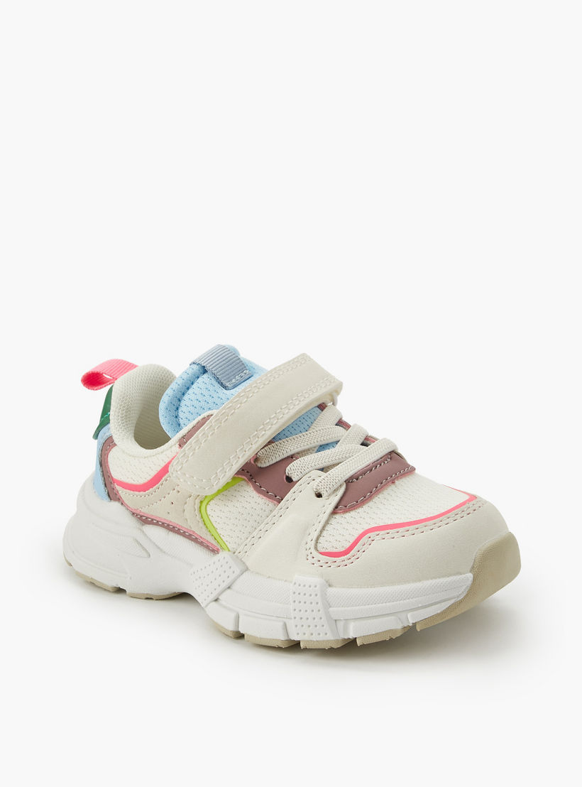حذاء سنيكرز بشريط إغلاق لاصق للبنات من جونيورز-girls-shoes-sneakers-image-2