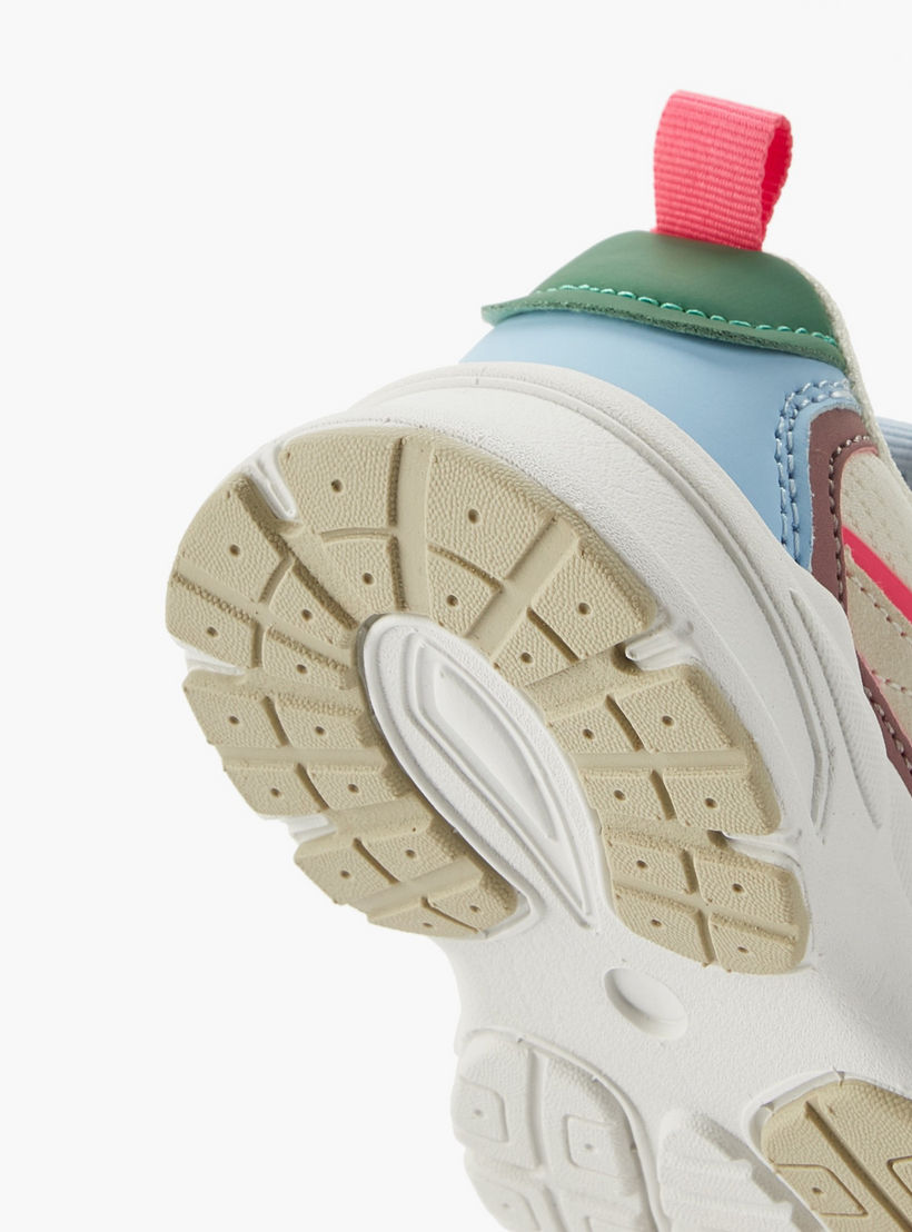 حذاء سنيكرز بشريط إغلاق لاصق للبنات من جونيورز-girls-shoes-sneakers-image-5