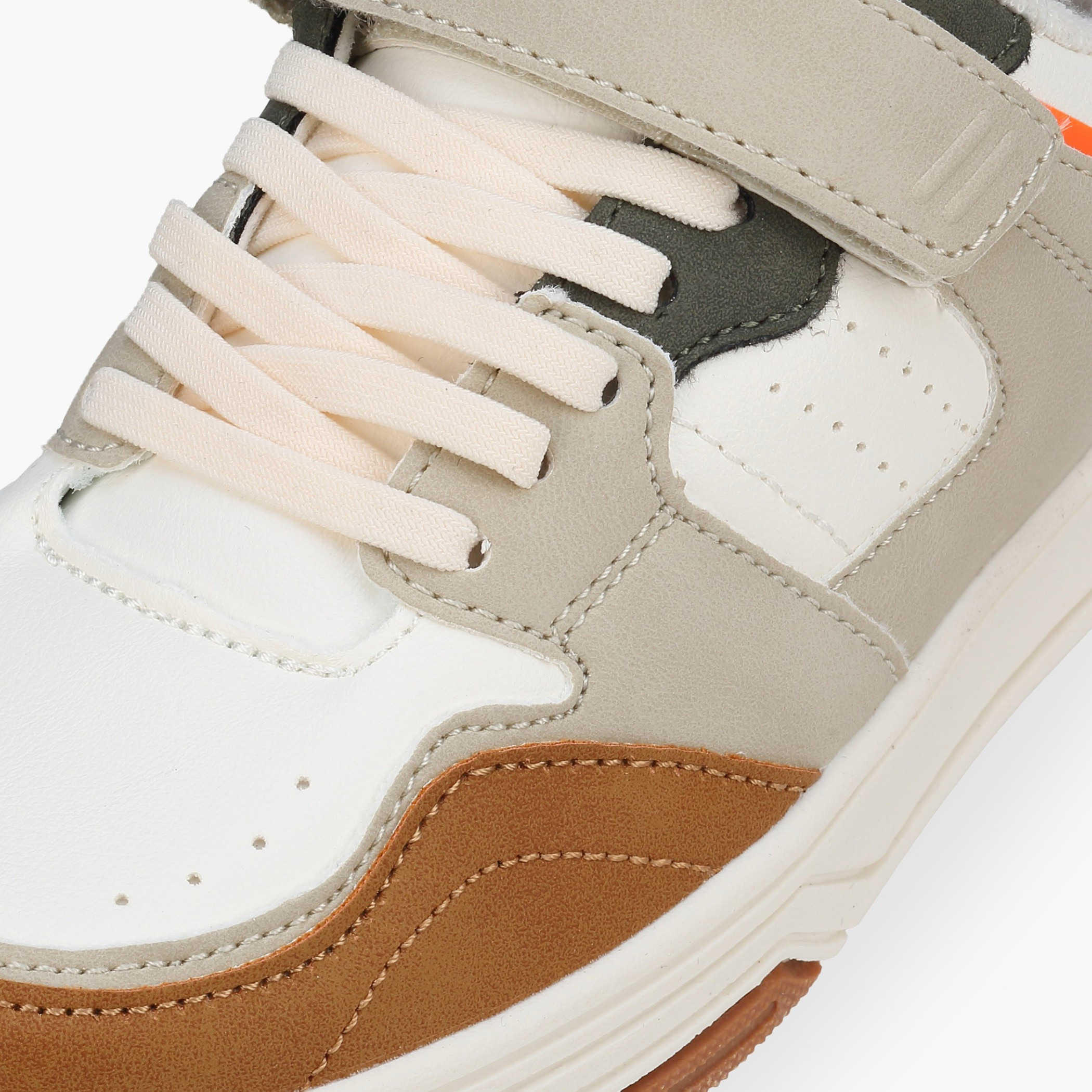 حذاء سنيكرز بتصميم قوالب ملونة للأولاد من إل بي إل من شوإكسبريس-boys-shoes-sneakers-image-4