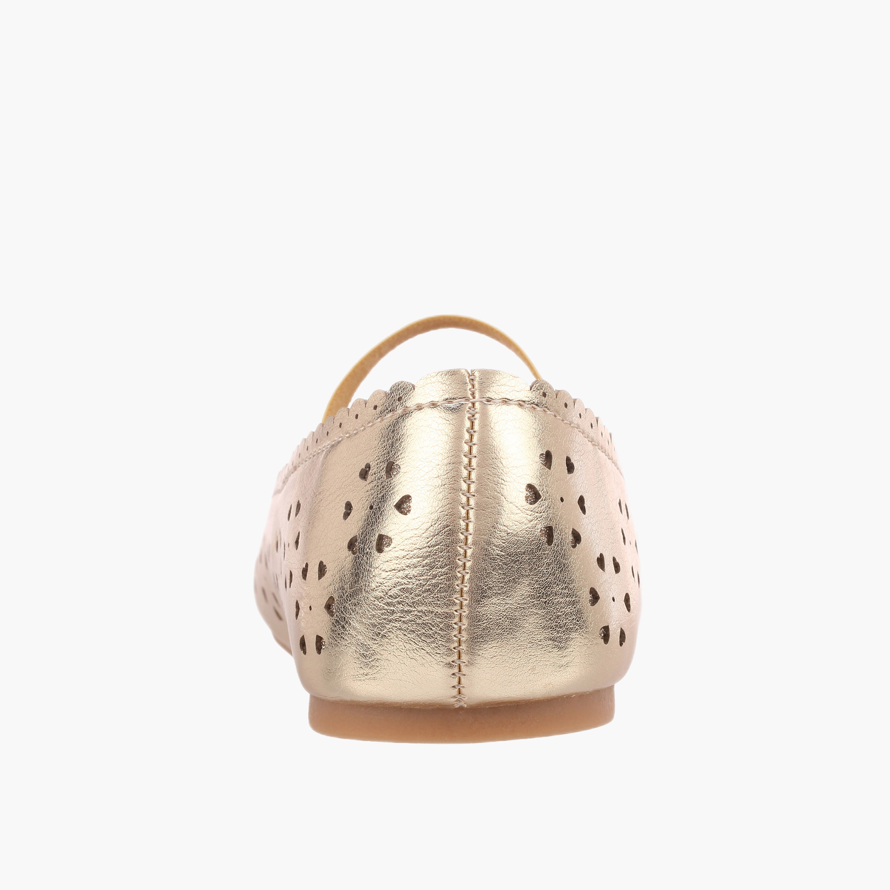 حذاء باليرينا بتفاصيل قلوب مفرغة للبنات من فلورا بيلا-girls-shoes-ballerinas-image-6