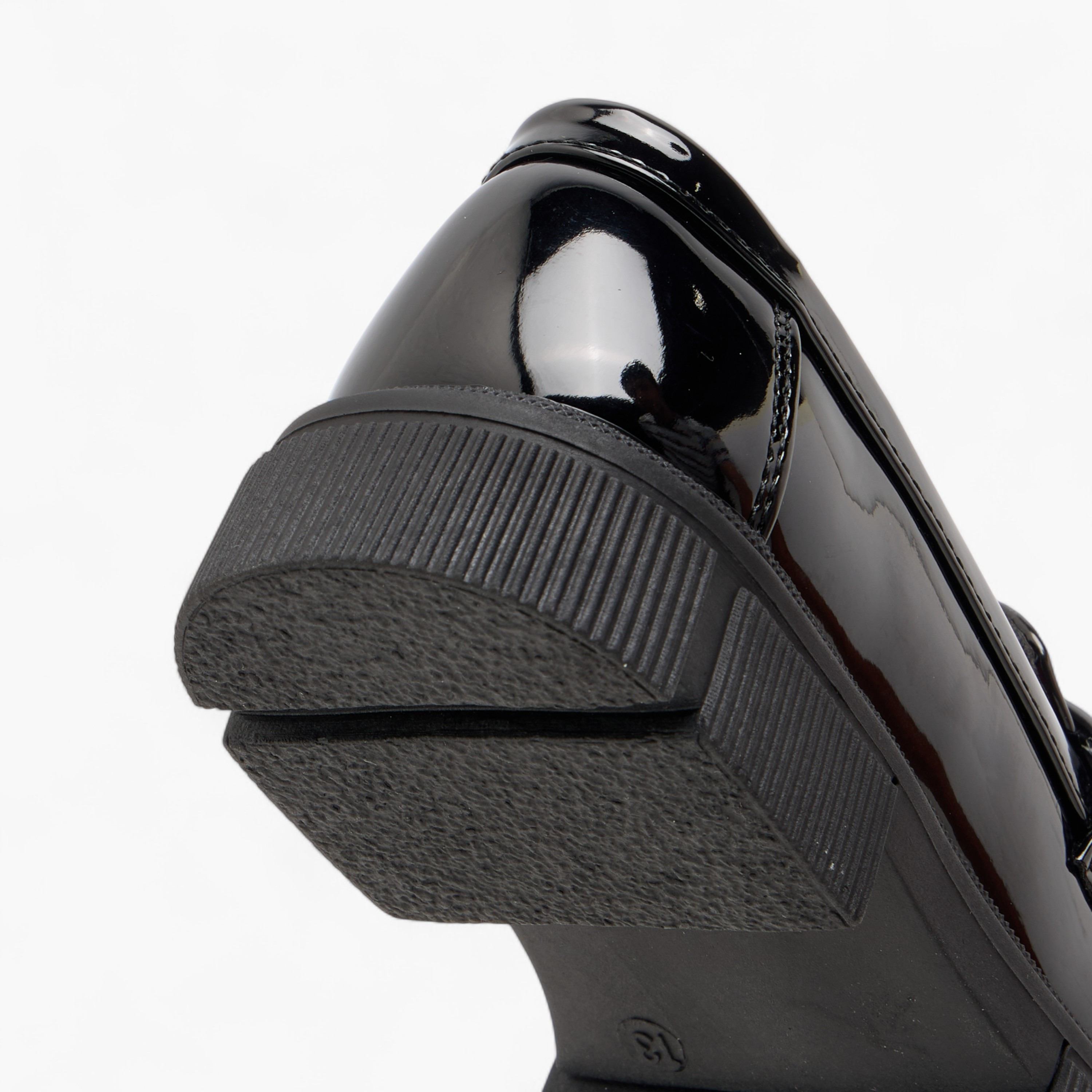 حذاء مدرسي سادة سهل الارتداء من جونيورز-girls-shoes-schoolshoes-image-1