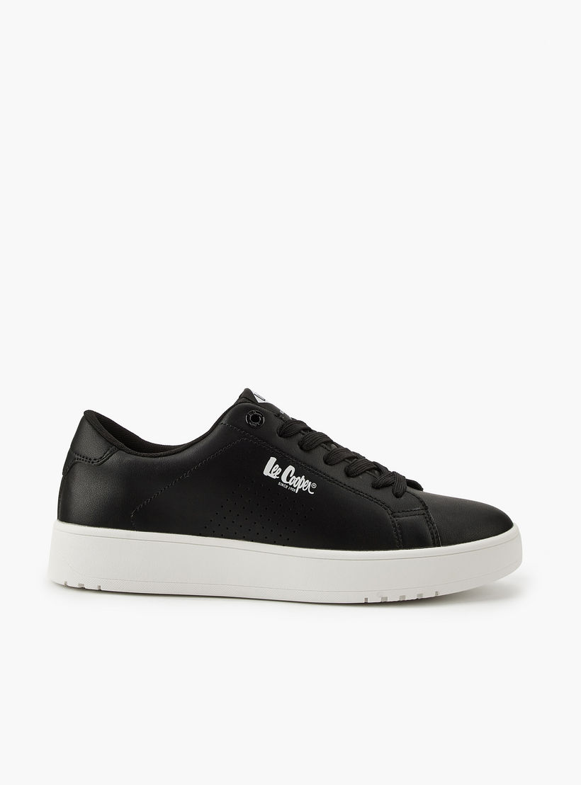 حذاء سنيكرز بثقوب ورباط إغلاق أورثولايت للرجال من لي كوبر-men-shoes-sneakers-image-2