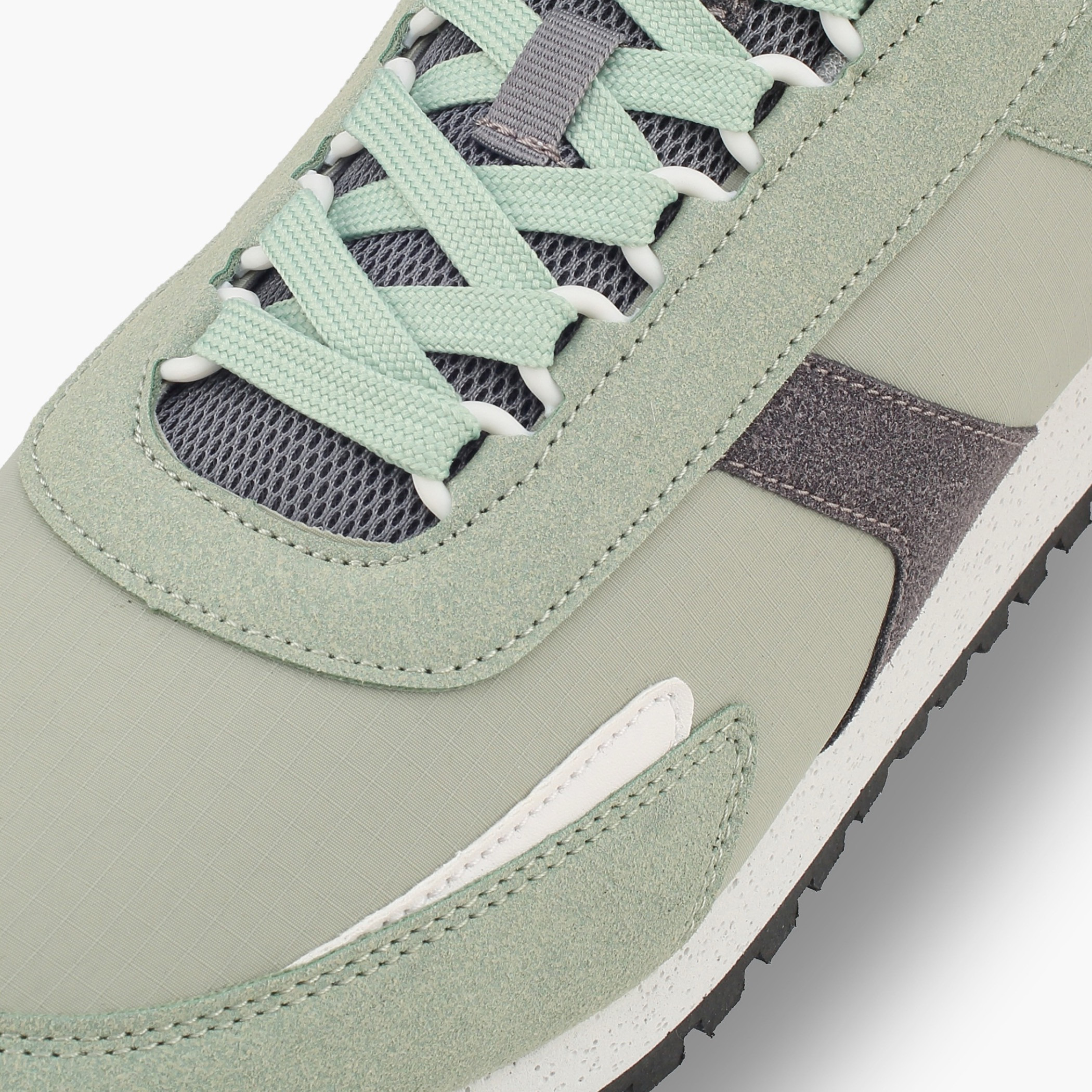 حذاء سنيكرز طول الكاحل بارز الملمس برباط للرجال من أل بي أل من شو إكسبريس-men-shoes-sneakers-image-4