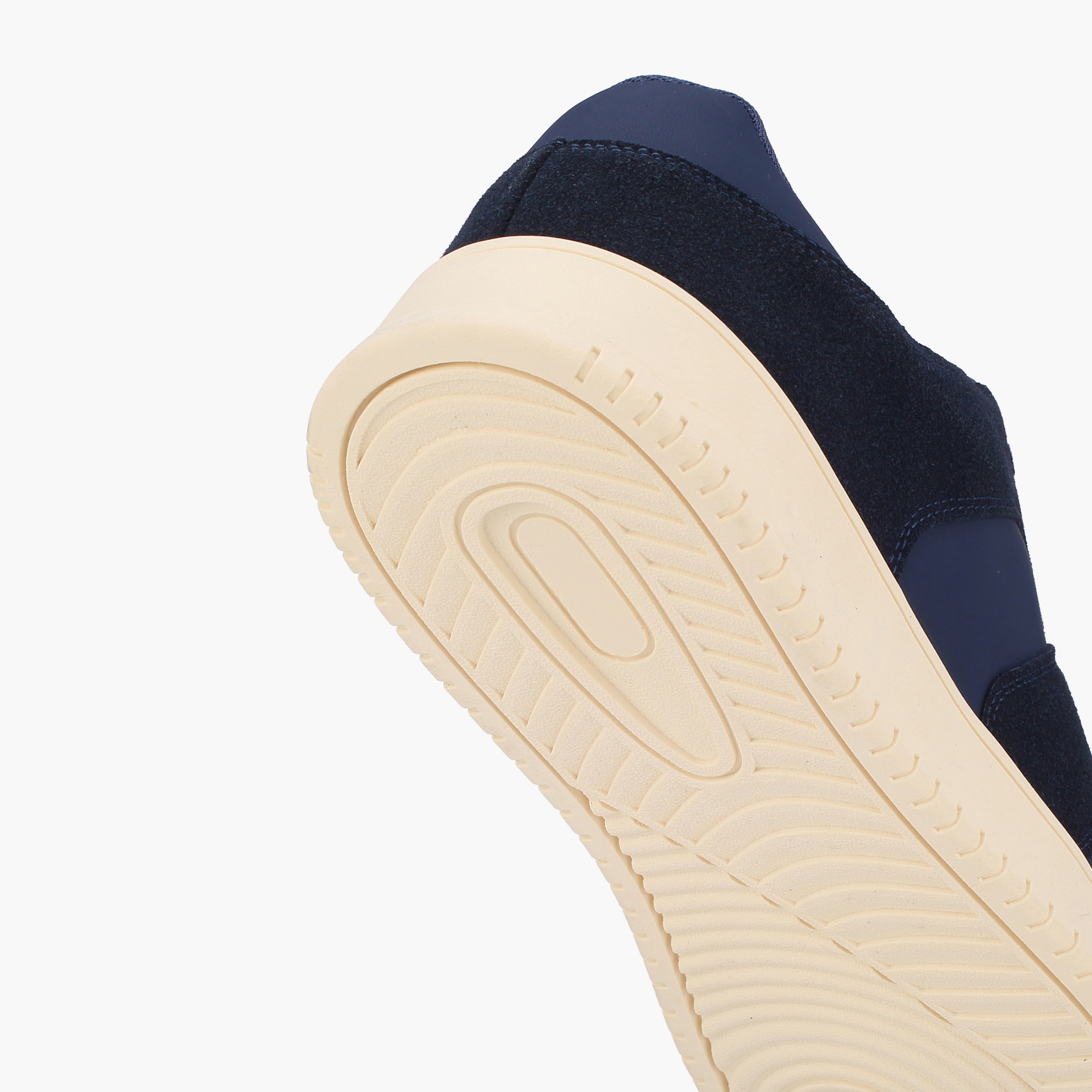 حذاء سنيكرز طول الكاحل بألواح ورباط للرجال من أل بي أل من شو إكسبريس-men-shoes-sneakers-image-5