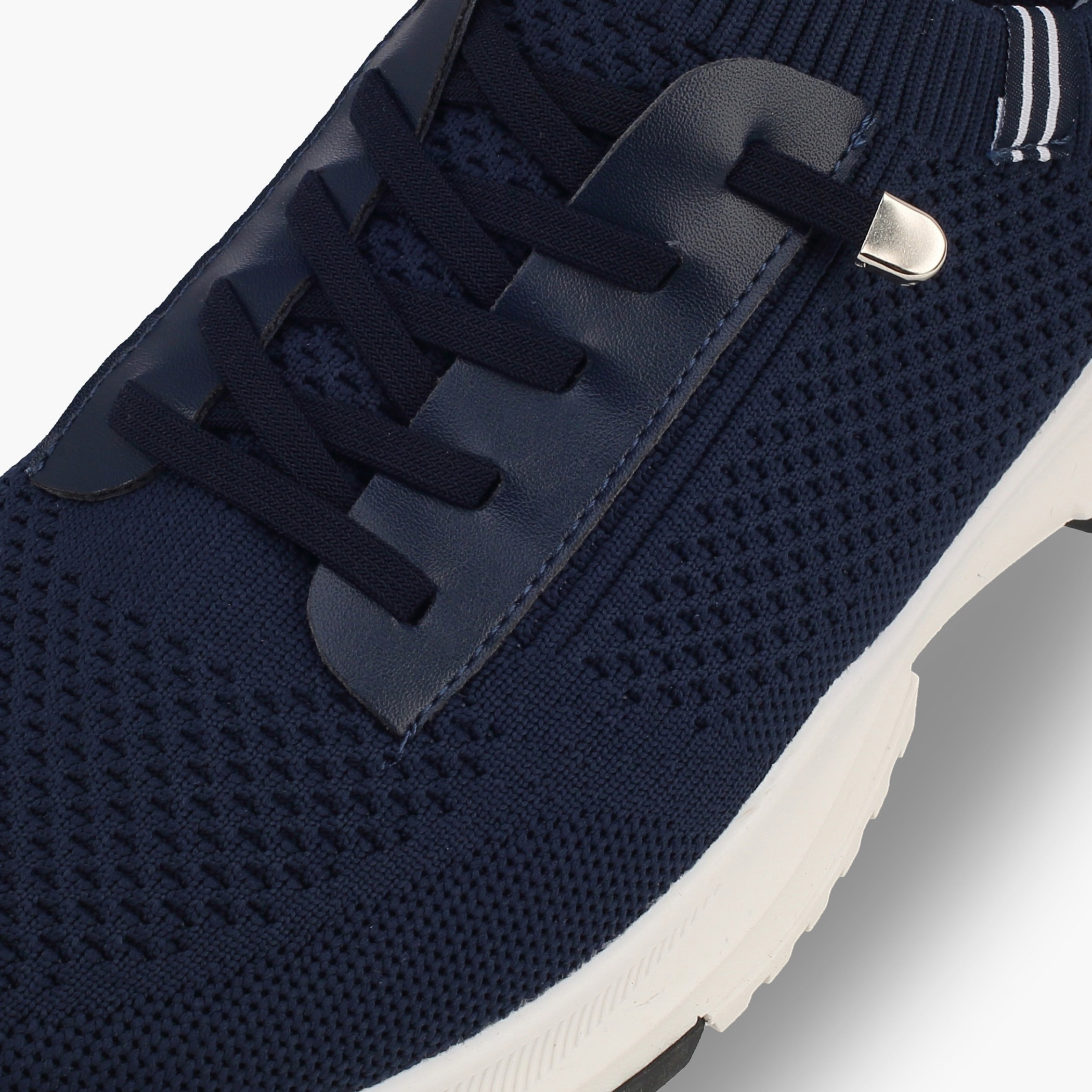 حذاء سنيكرز للكاحل برباط إغلاق للرجال من إل بي إل من شو إكسبريس-men-shoes-sneakers-image-4