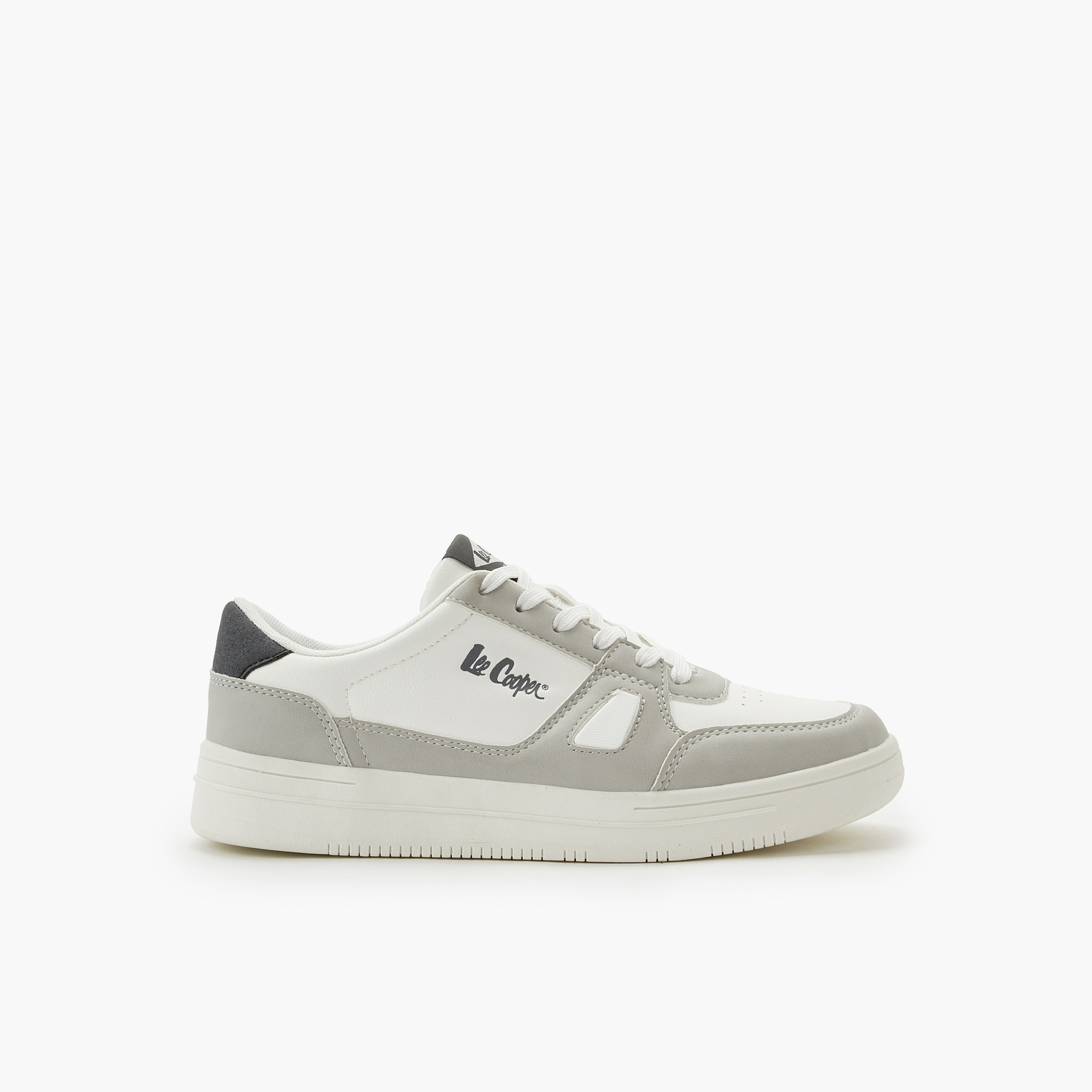 حذاء سنيكرز بطول الكاحل ورباط إغلاق للنساء من لي كوبر-women-shoes-sneakers-image-2