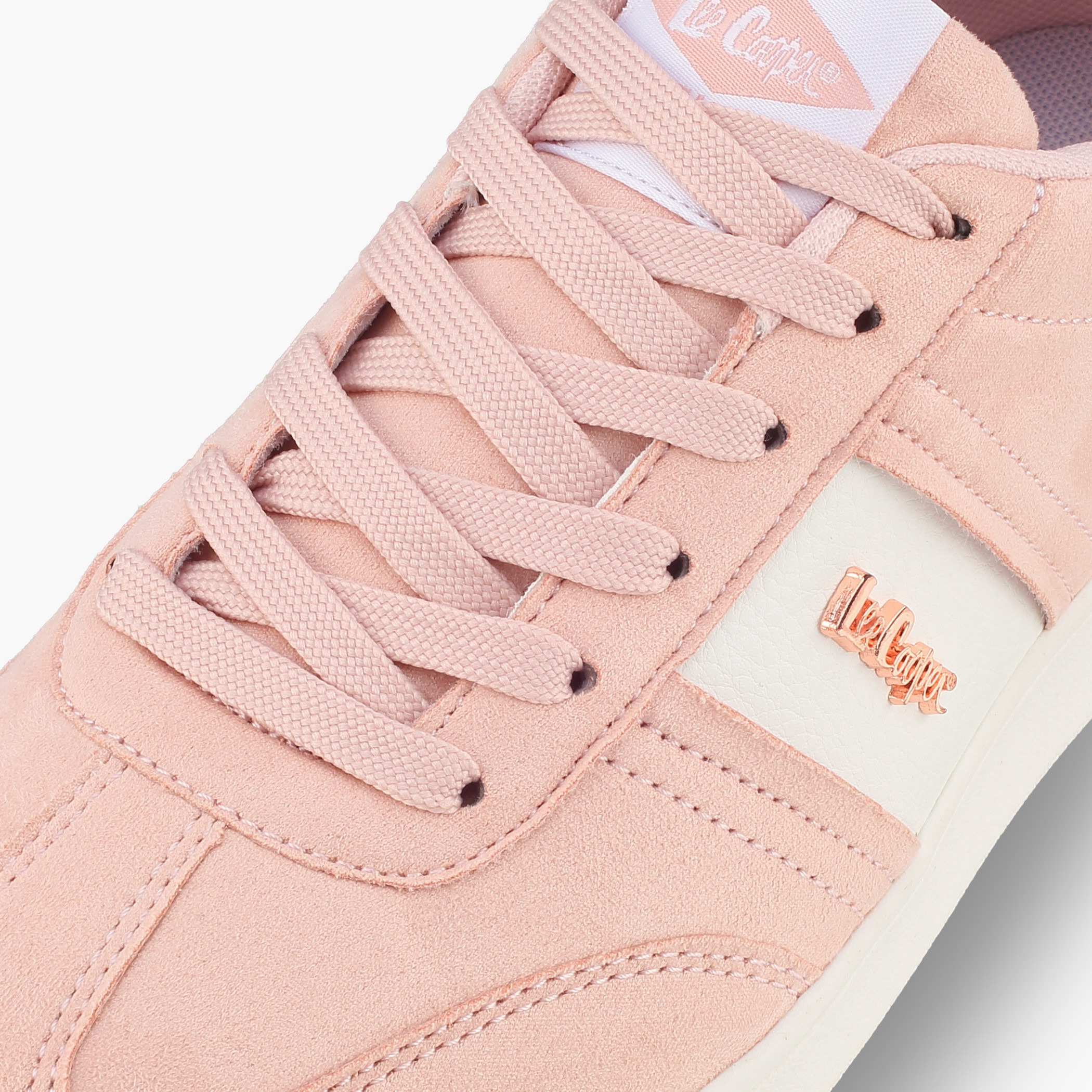 حذاء سنيكرز بكاحل للنساء بتصميم مقسم ورباط إغلاق من لي كوبر-women-shoes-sneakers-image-4