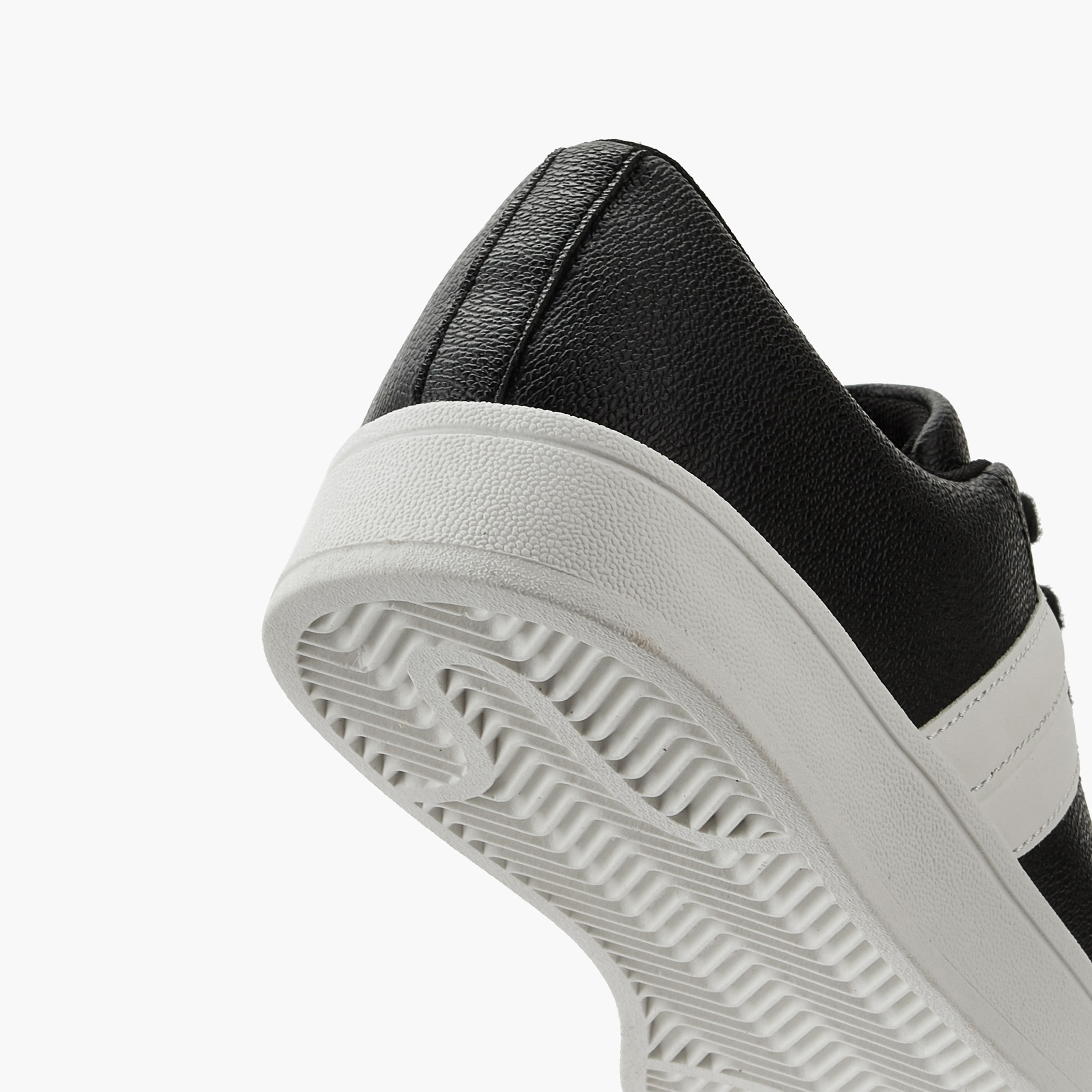 حذاء سنيكرز بطول الكاحل برباط إغلاق للنساء من بابريكا-women-shoes-sneakers-image-5