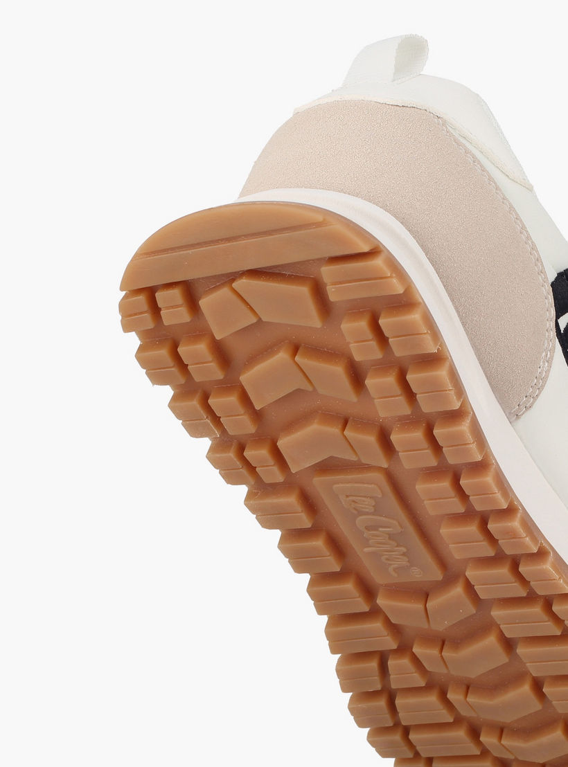 حذاء سنيكرز بطول الكاحل ورباط إغلاق للنساء من لي كوبر-women-shoes-sneakers-image-5