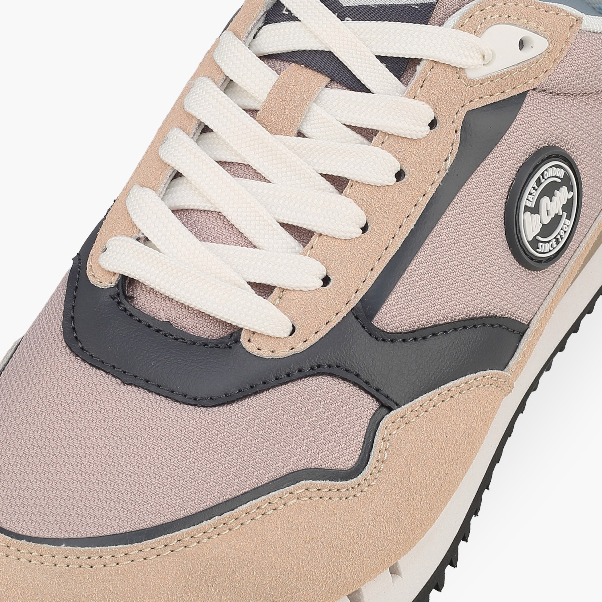 حذاء سنيكرز كاحل برباط وشعار للنساء من لي كوبر-women-shoes-sneakers-image-4