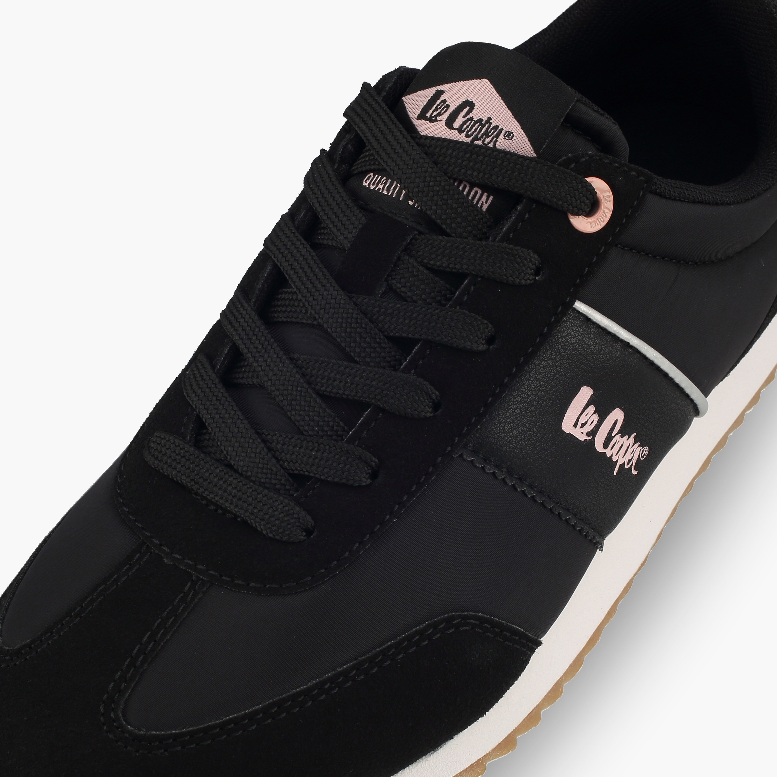 حذاء سنيكرز بطول الكاحل ورباط إغلاق للنساء من لي كوبر-women-shoes-sneakers-image-4