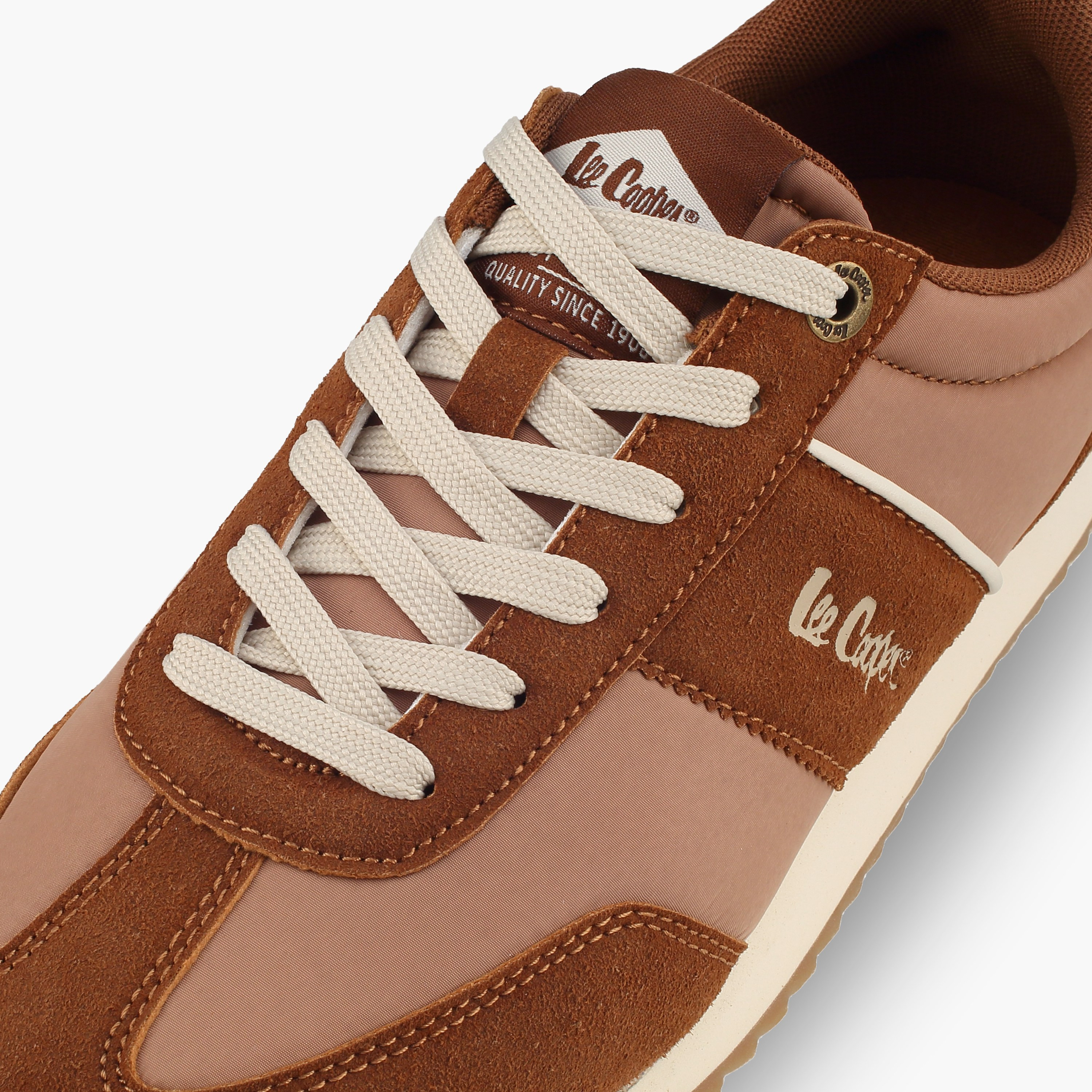 حذاء سنيكرز بطول الكاحل ورباط إغلاق للنساء من لي كوبر-women-shoes-sneakers-image-4