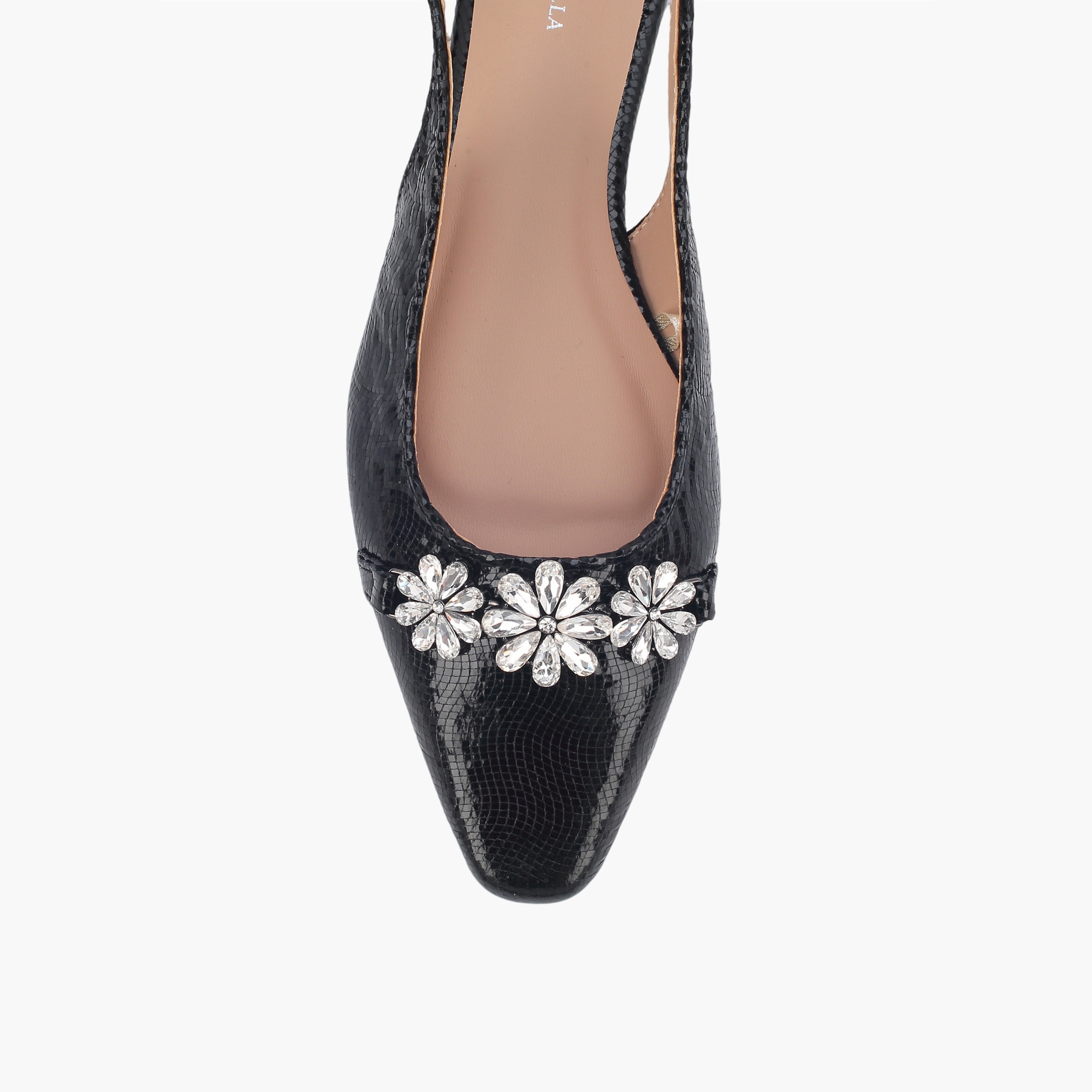 صندل مسطح بحزام خلفي ومقدمة مدببة وزينة للنساء من فلورا بيلا-women-shoes-flats-sandals-image-4