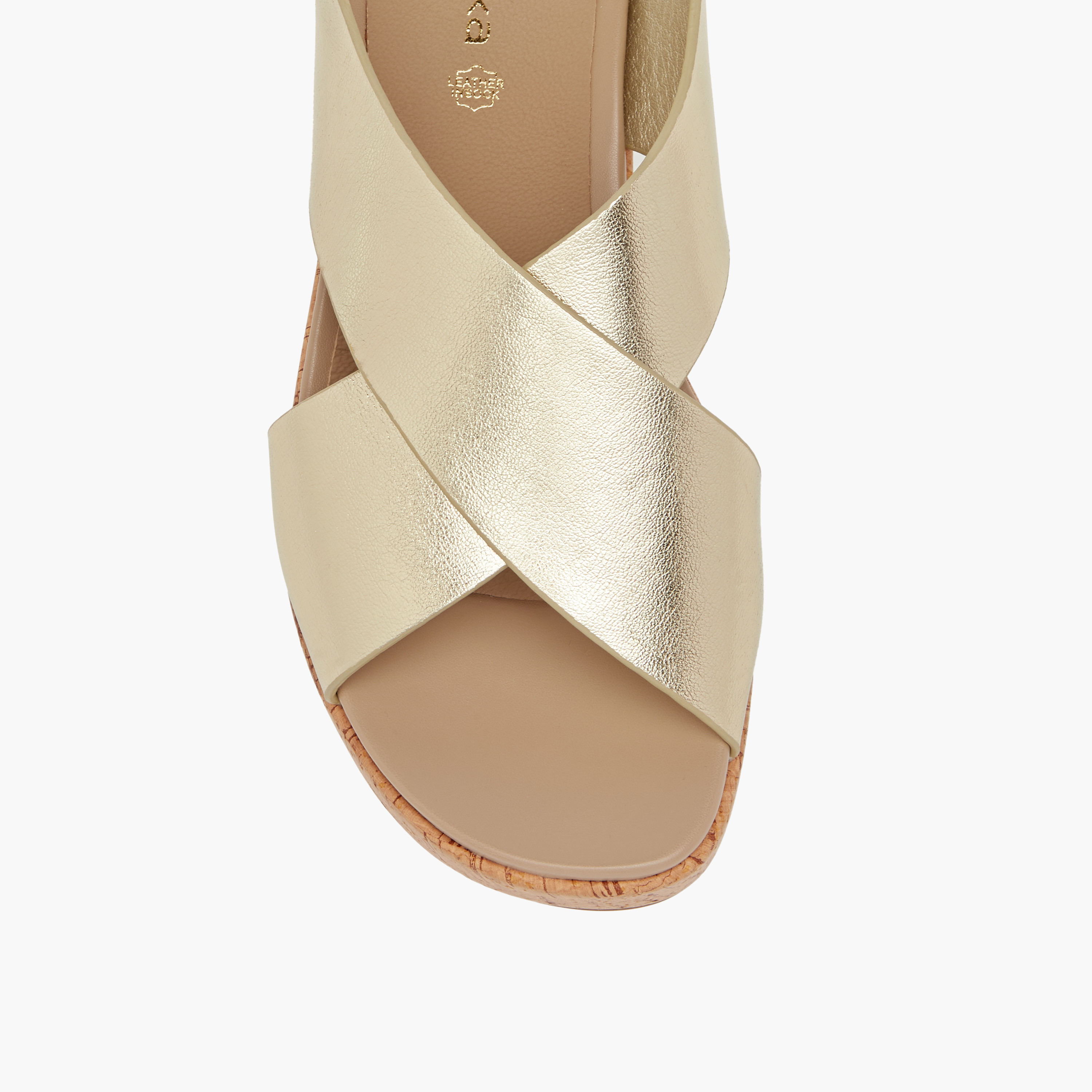 صندل رقائق بكعب بلاتفورم بارز الملمس وحزام متقاطع وشريط إغلاق لاصق من بابريكا-women-shoes-sandals-heeled-image-4