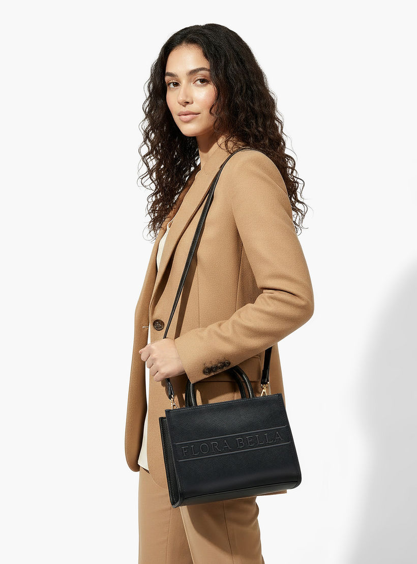 شنطة توت بمقبض مزدوج وتفاصيل شعار من فلورا بيلا-women-bagsandwallets-handbags-image-3
