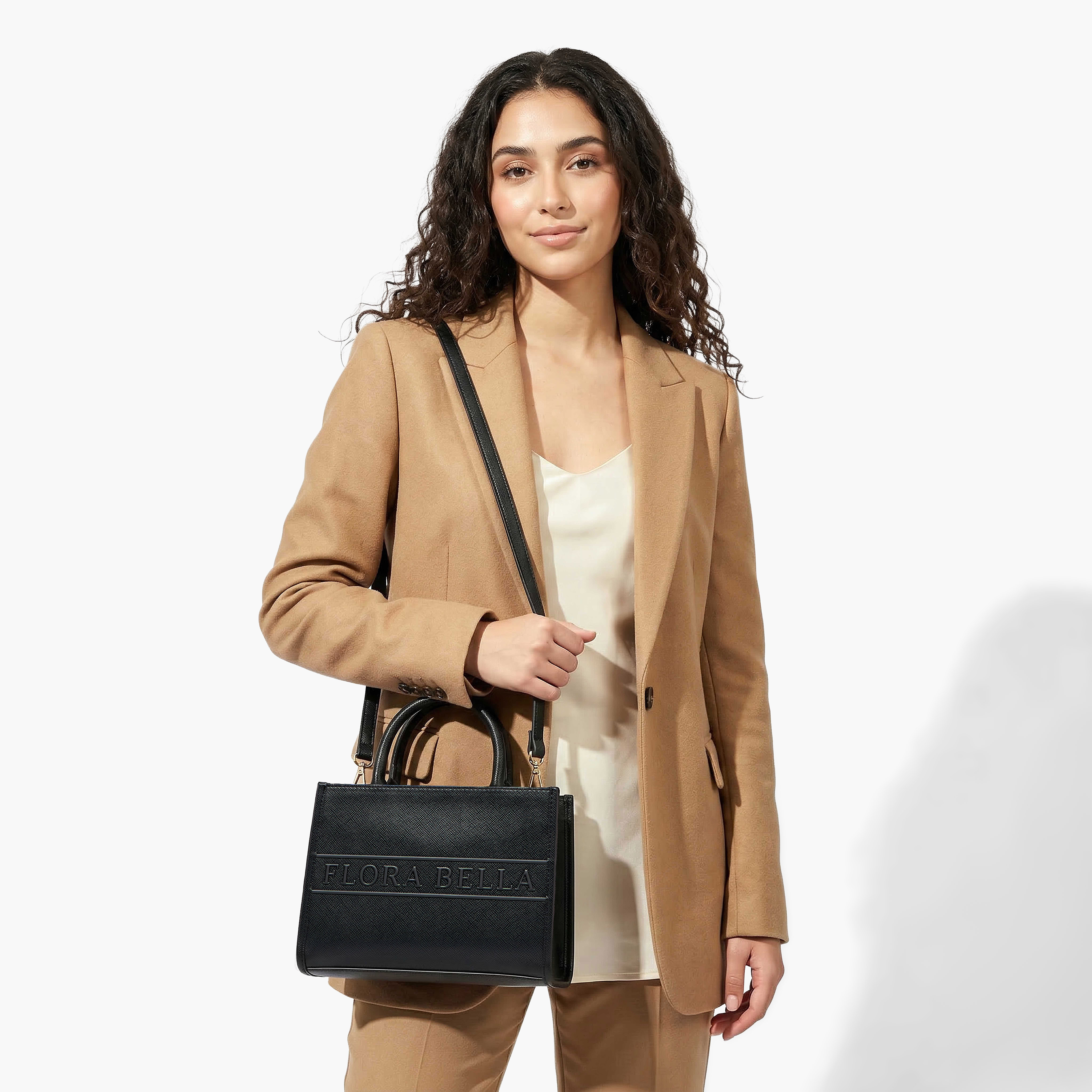 شنطة توت بمقبض مزدوج وتفاصيل شعار من فلورا بيلا-women-bagsandwallets-handbags-image-4