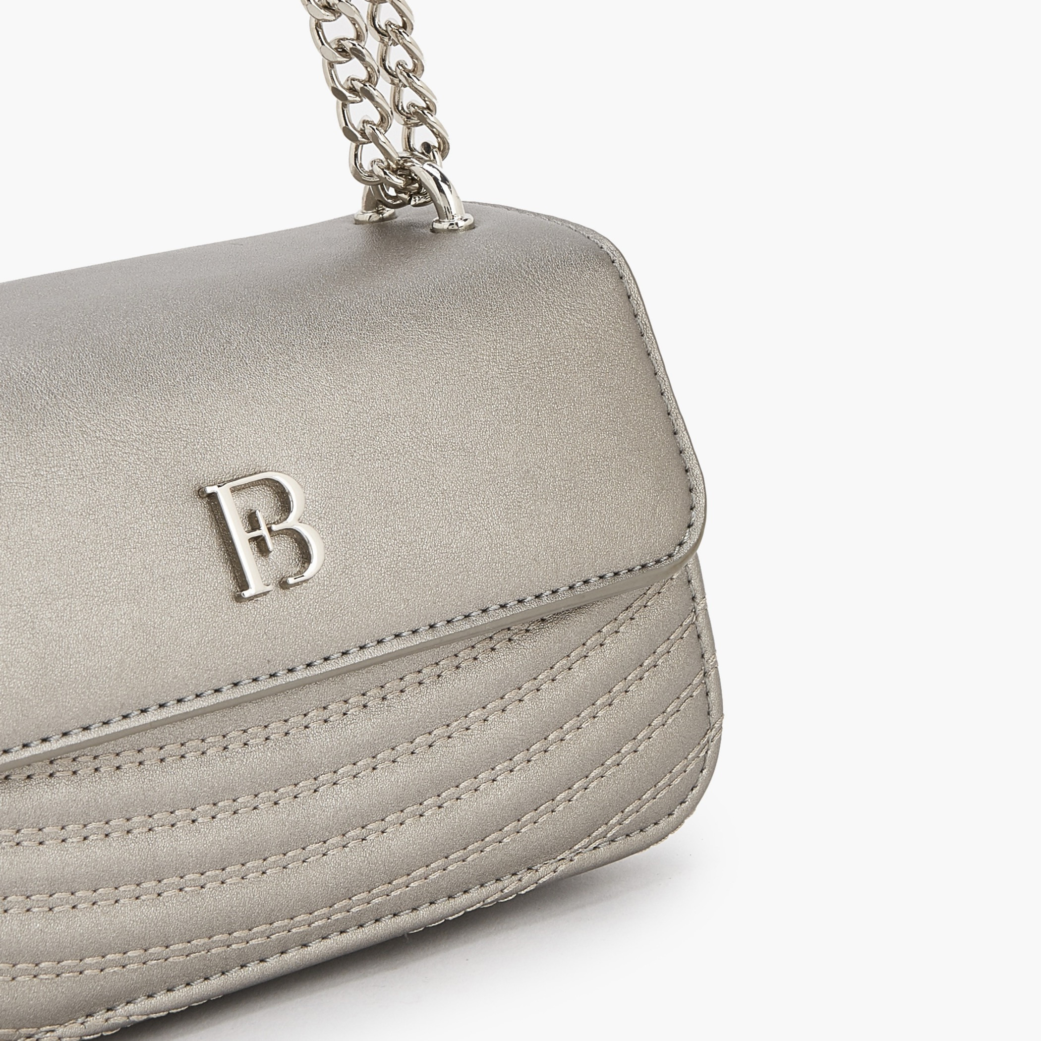 شنطة كروس بودي بارزة الملمس بحزام سلسلة من فلورا بيلا-women-bagsandwallets-handbags-image-4