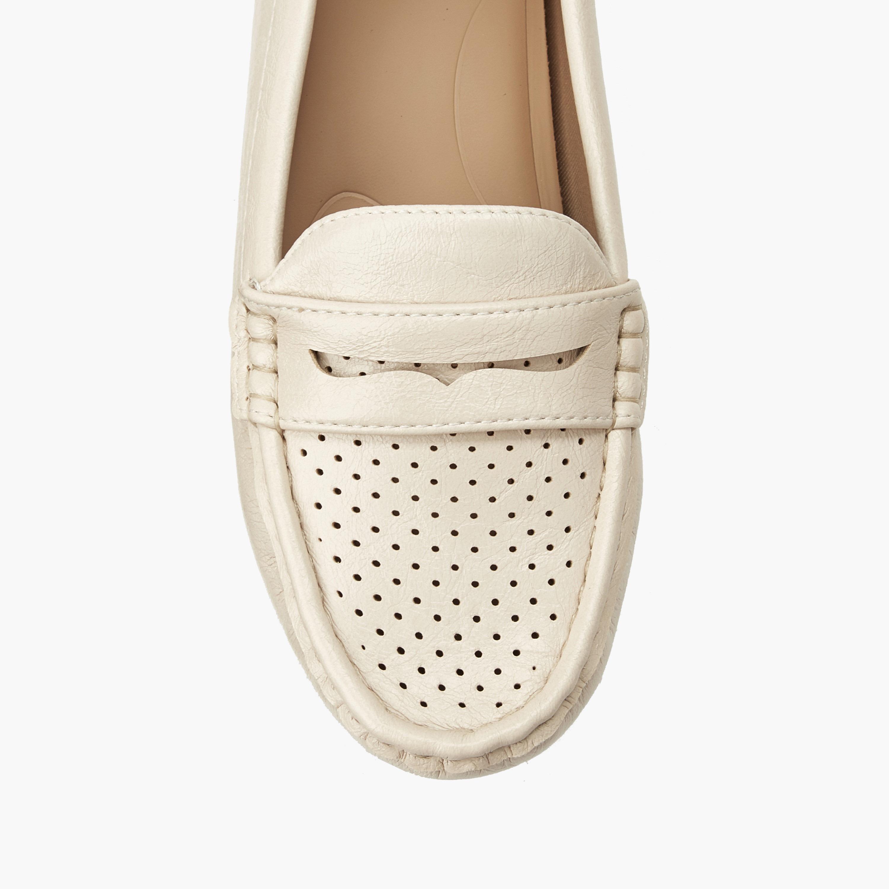 حذاء سهل الارتداء بنعل محبب وتفاصيل مثقبة للنساء من لو كونفورت-women-shoes-loafersandmoccasins-image-4