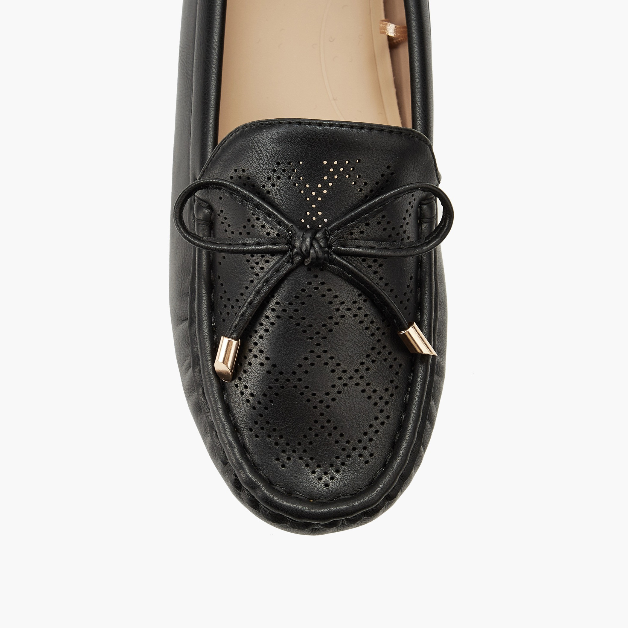 حذاء سهل الارتداء مثقب للنساء من لو كونفورت-women-shoes-loafersandmoccasins-image-4