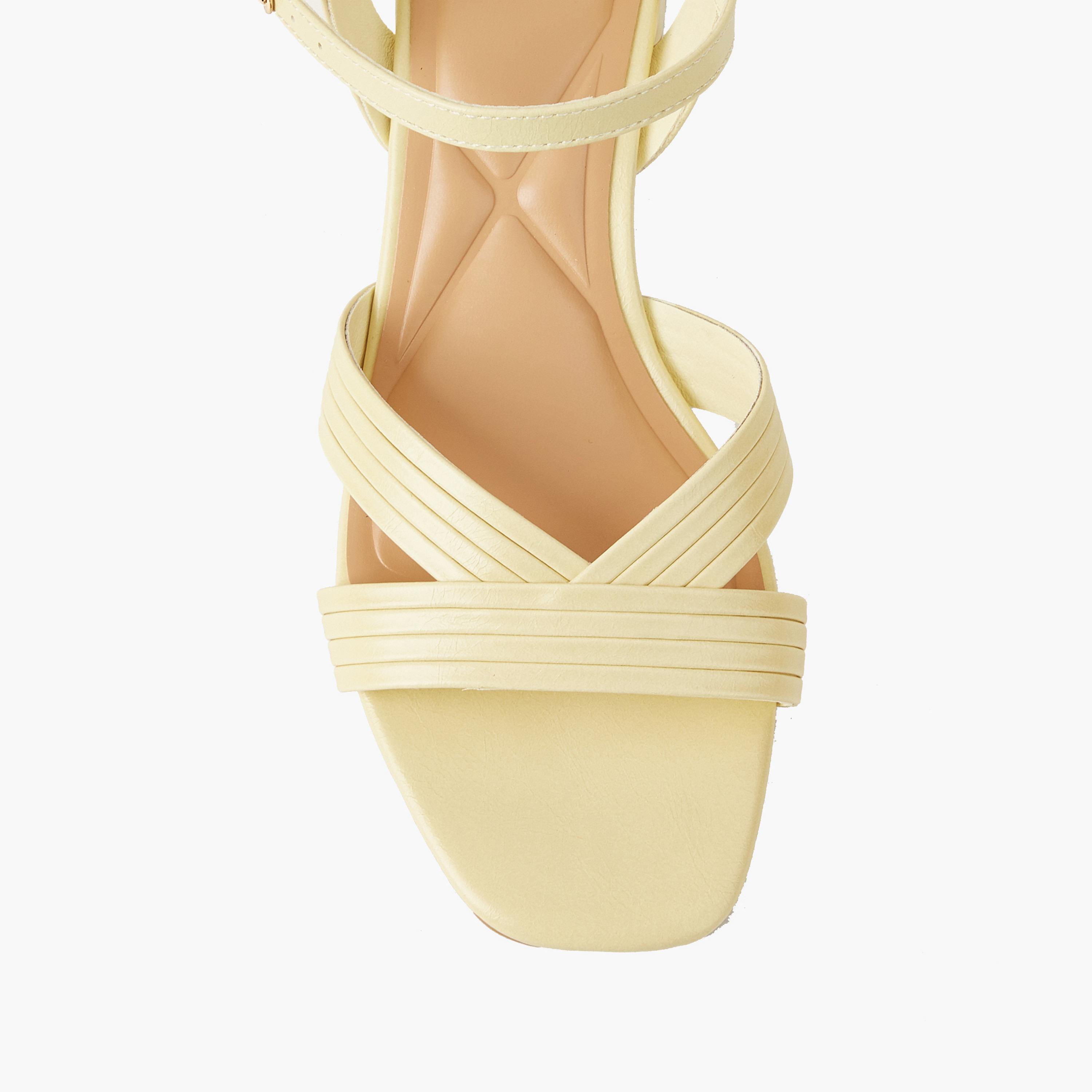 حذاء بأحزمة وكعب عريض للنساء من سيليست-women-shoes-sandals-heeled-image-4
