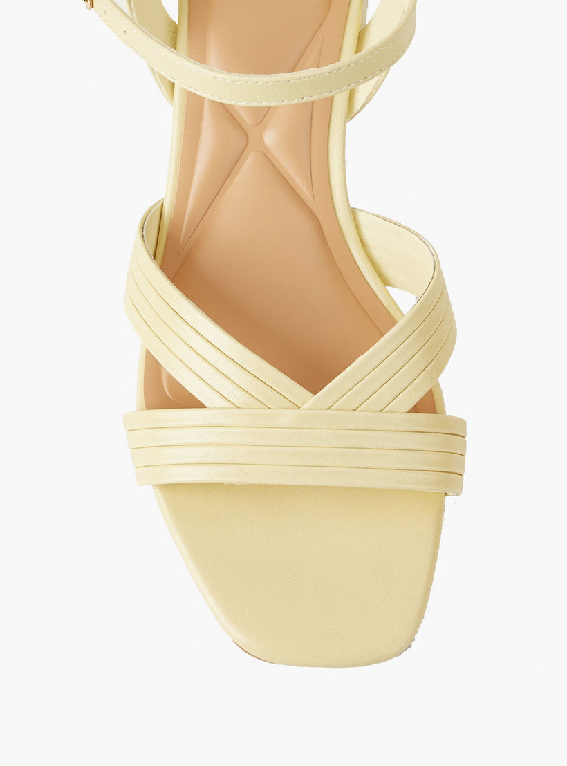 حذاء بأحزمة وكعب عريض للنساء من سيليست-women-shoes-sandals-heeled-image-4
