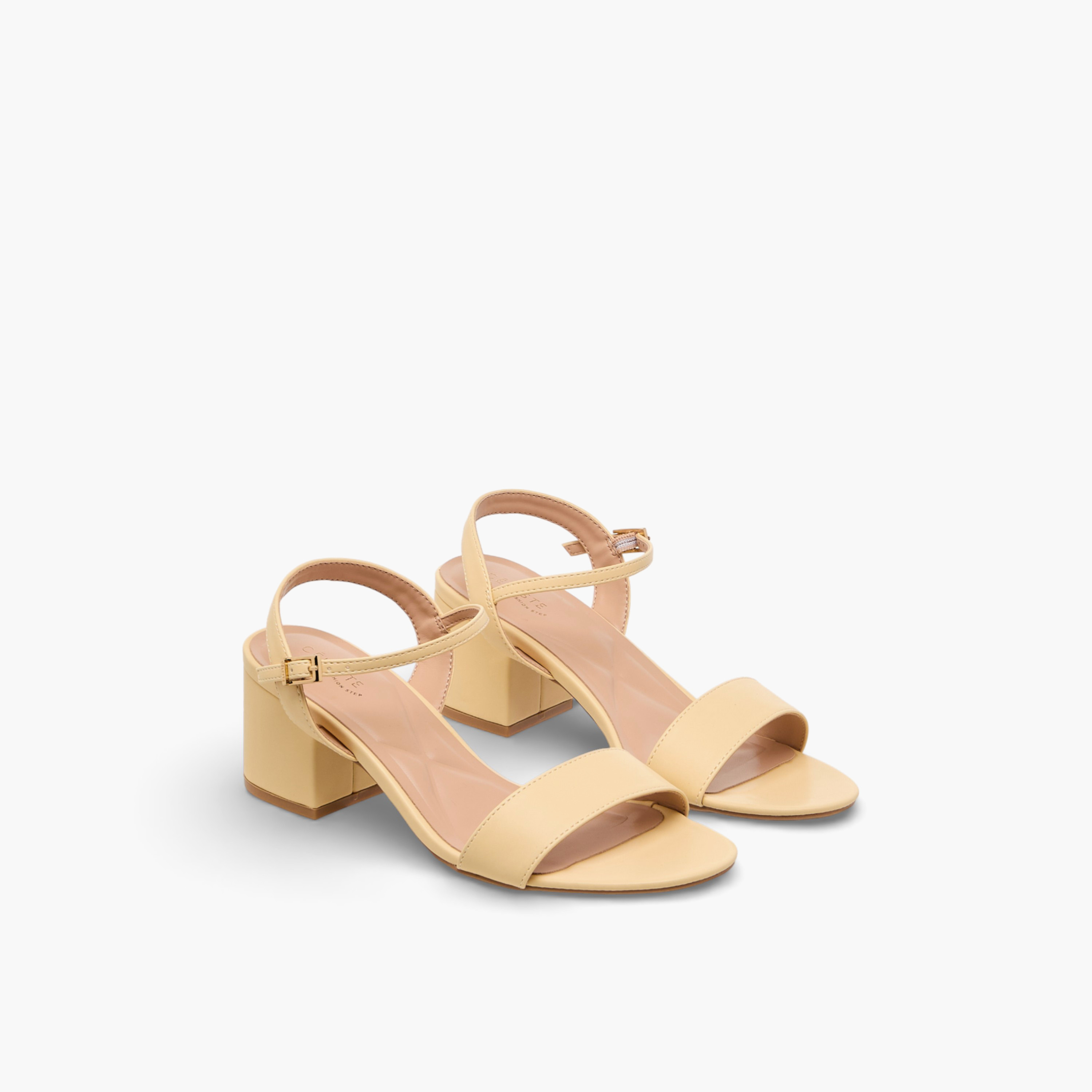 صندل بحزام كاحل وكعب عريض للنساء من سيليست-women-shoes-sandals-heeled-image-1