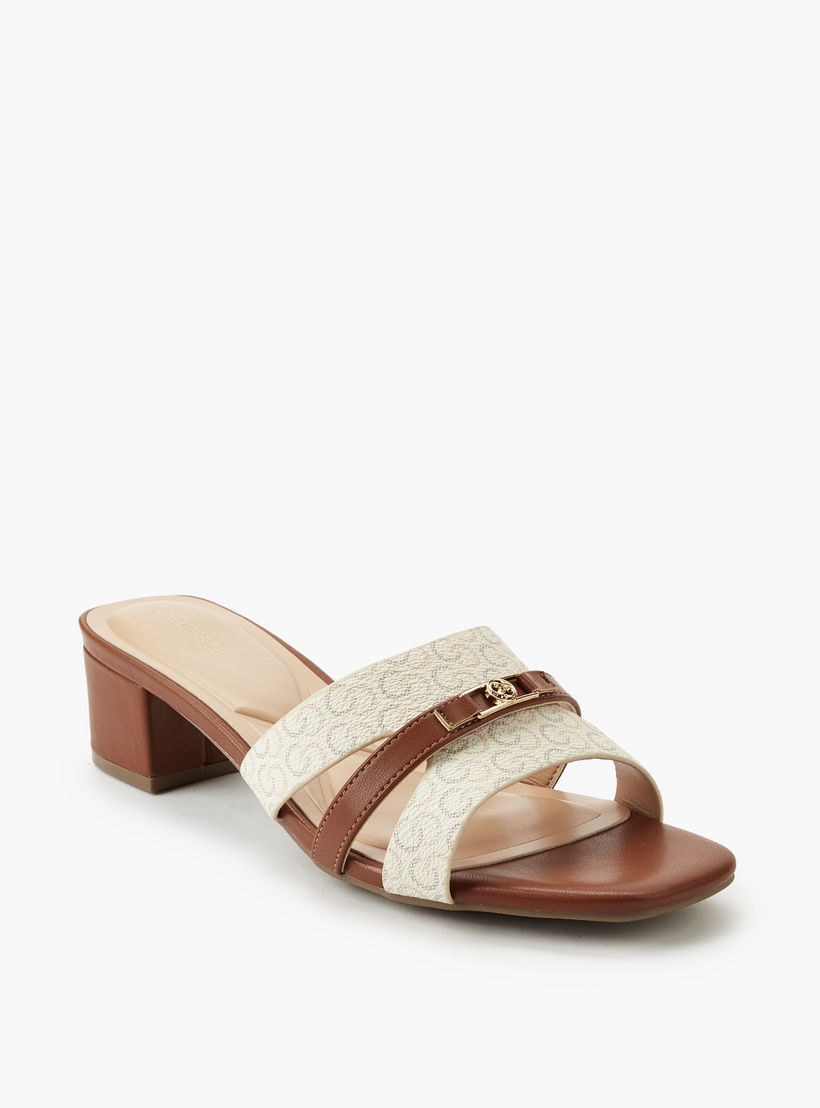 صندل بكعب عريض وطبعات مونوجرام للنساء من سيليست-women-shoes-sandals-heeled-image-2