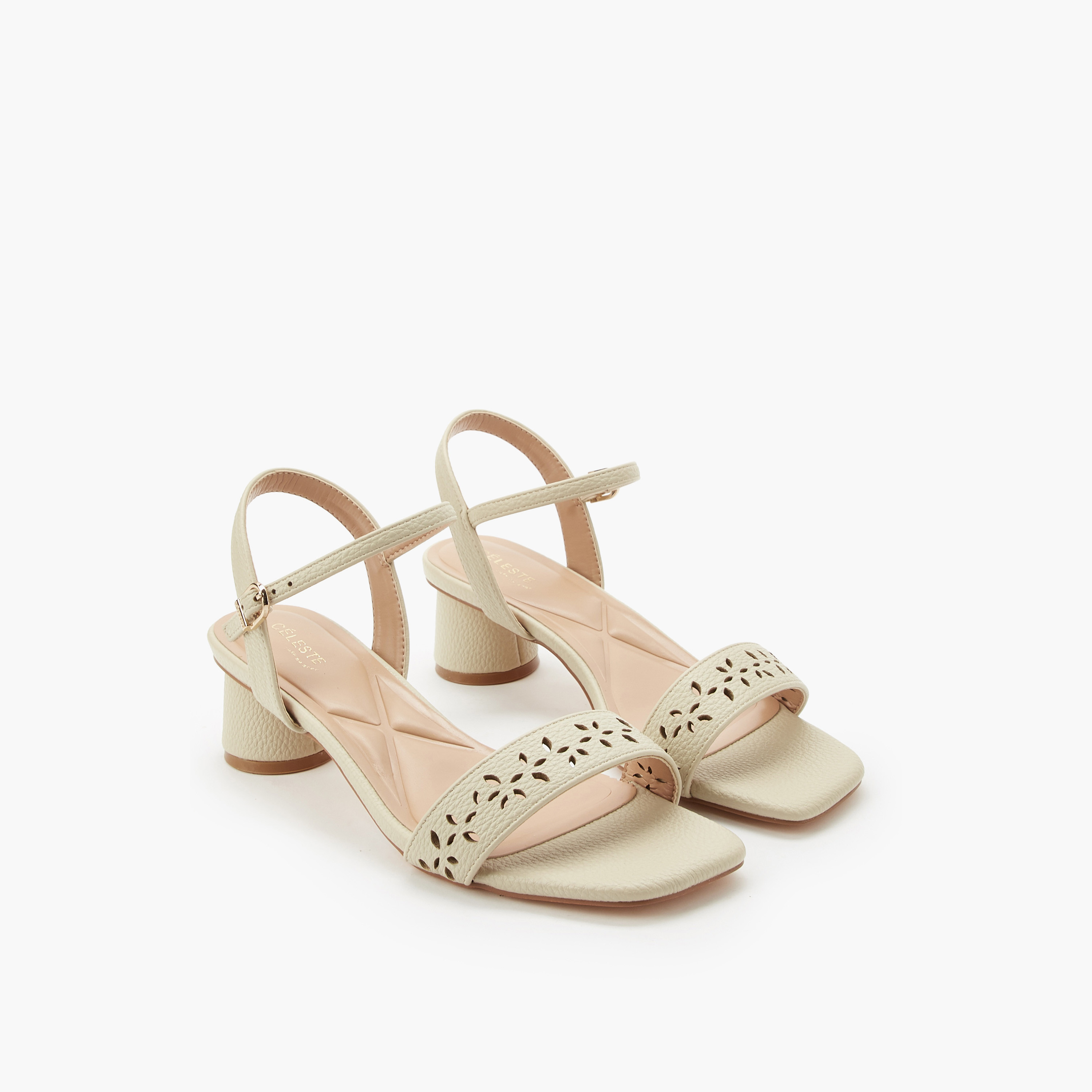 صندل بتصميم مفرّغ وكعب سميك للنساء من سيليست-women-shoes-sandals-heeled-image-1