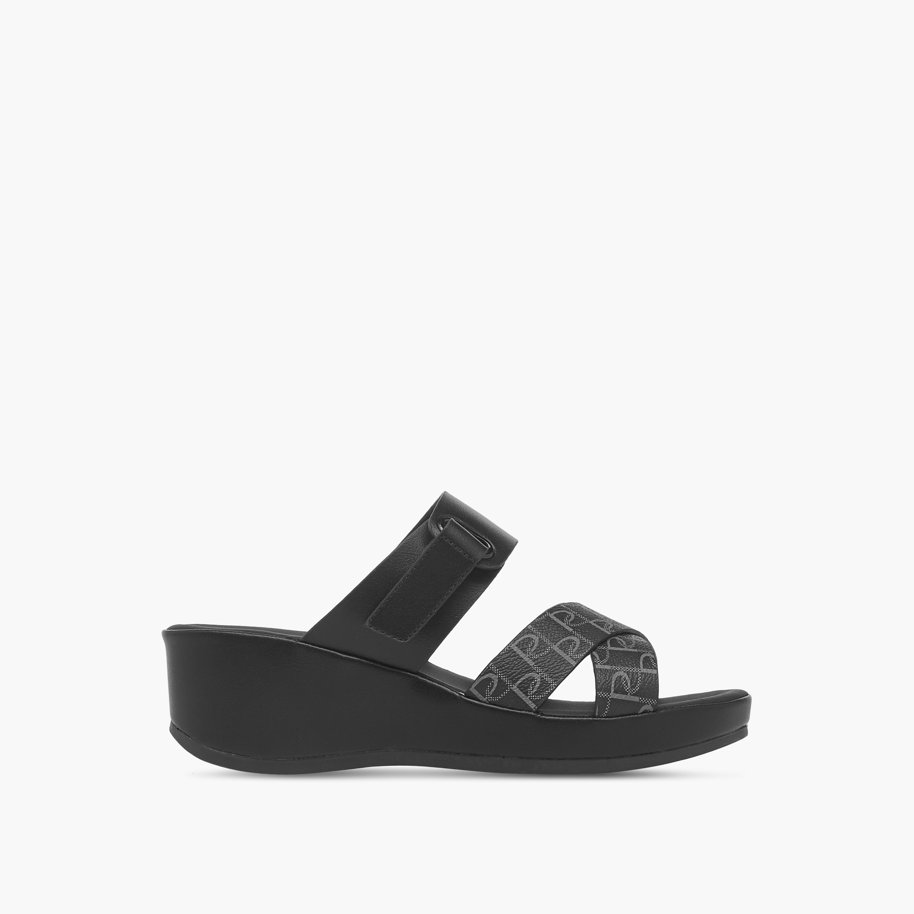 صندل مريح سهل الارتداء بكعب ويدج وطبعات مونوجرام من بابريكا-women-shoes-sandals-heeled-image-3