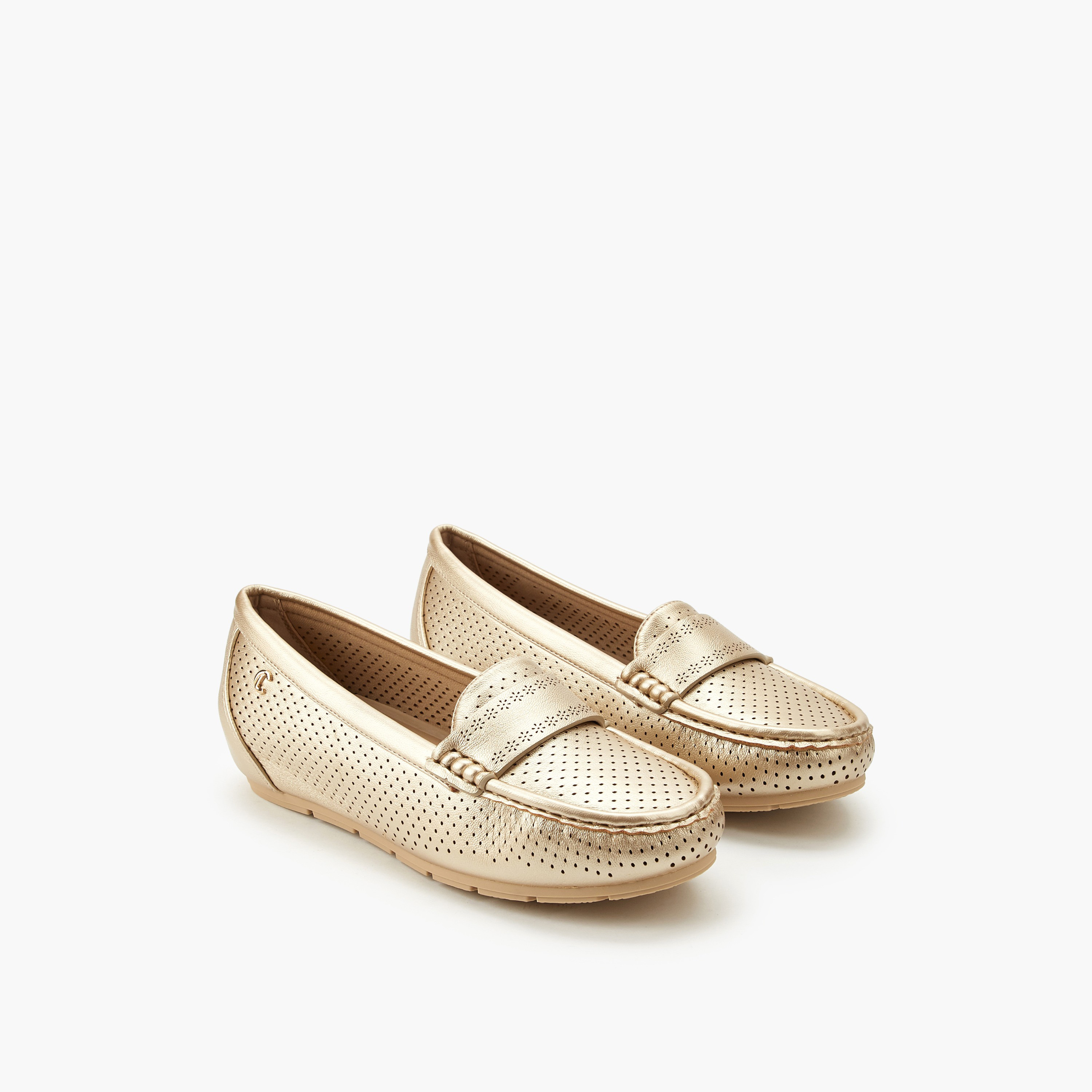 حذاء سهل الارتداء مريح ومثقب للنساء من لو كونفورت-women-shoes-loafersandmoccasins-image-1