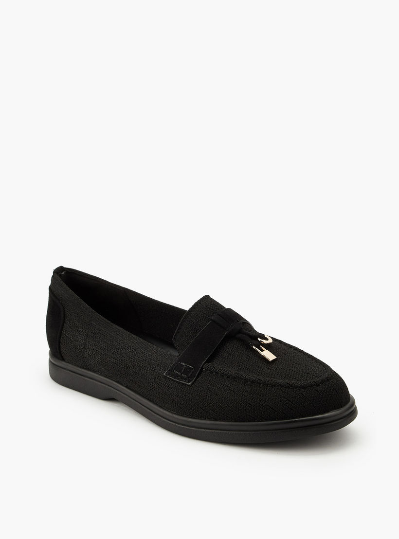 حذاء سهل الارتداء بزينة معدنية للنساء من لو كونفورت-women-shoes-loafersandmoccasins-image-2