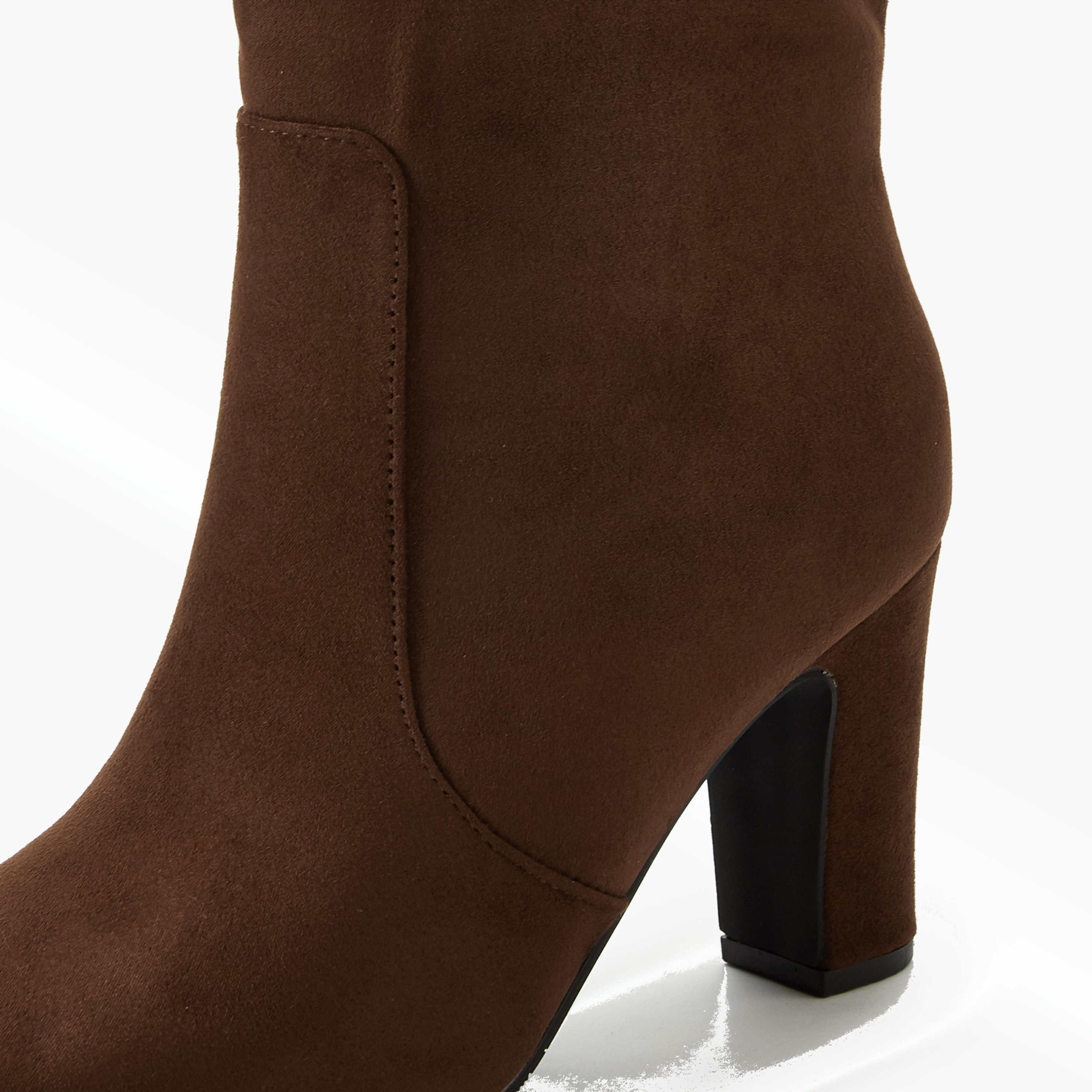 بوت بكعب عريض للنساء من سيليست-women-shoes-boots-image-4