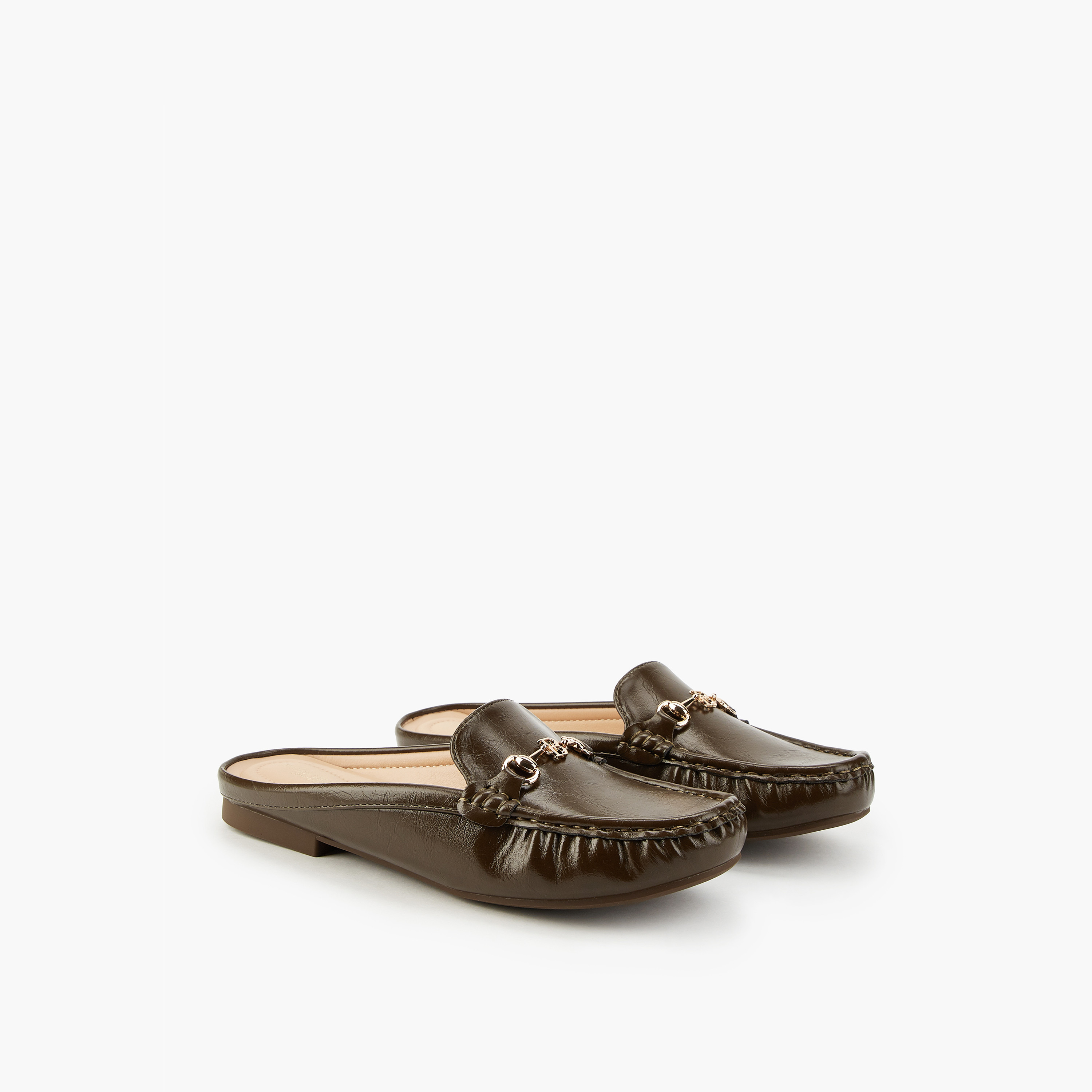 حذاء ميول سادة بزينة ميتاليك من فلورا بيلا-women-shoes-flats-mules-image-1