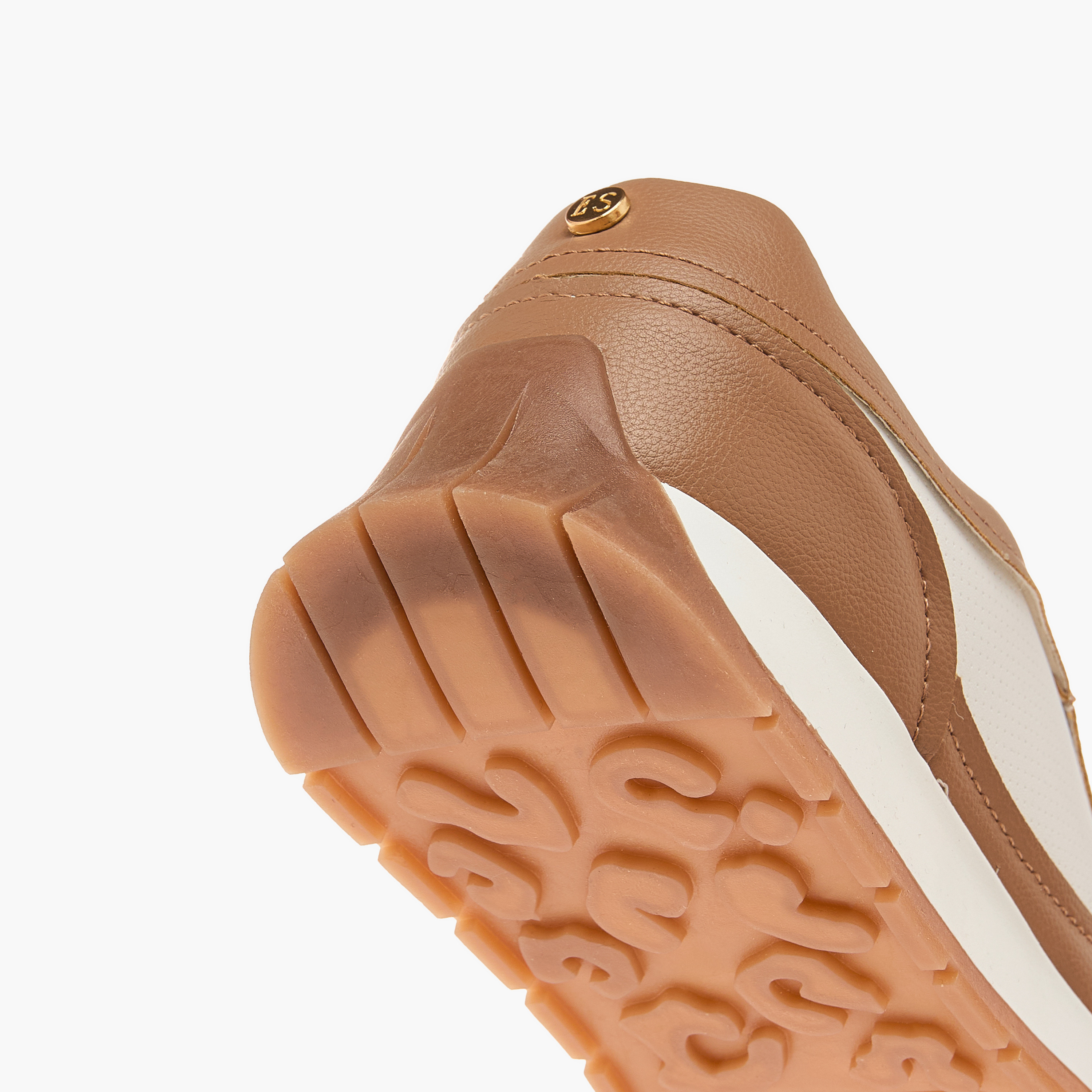 حذاء سنيكرز بألواح ورباط إغلاق للنساء من إيل-women-shoes-sneakers-image-5