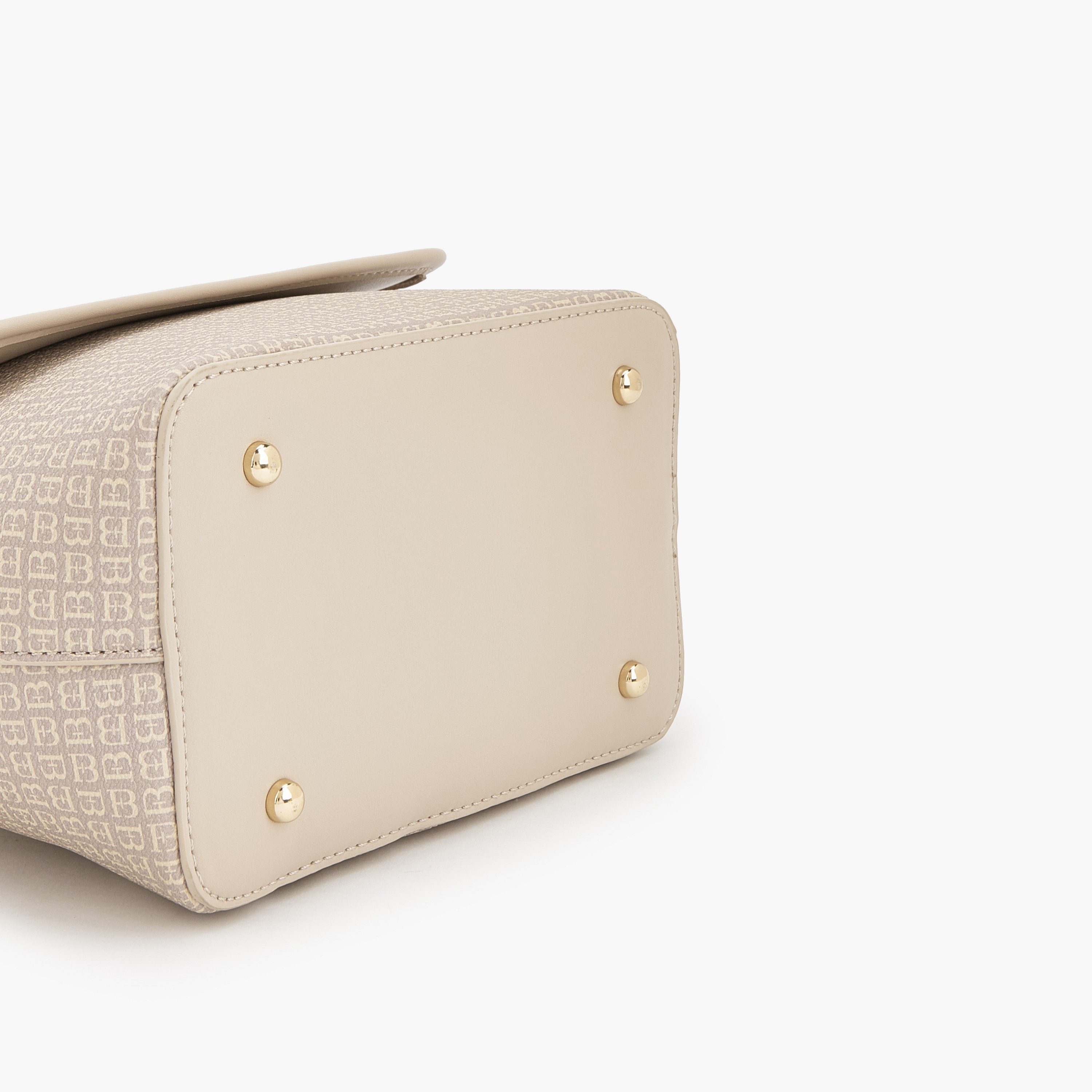 شنطة توتي بطبعات مونوجرام وجيب أمامي من فلورا بيلا-women-bagsandwallets-handbags-image-6