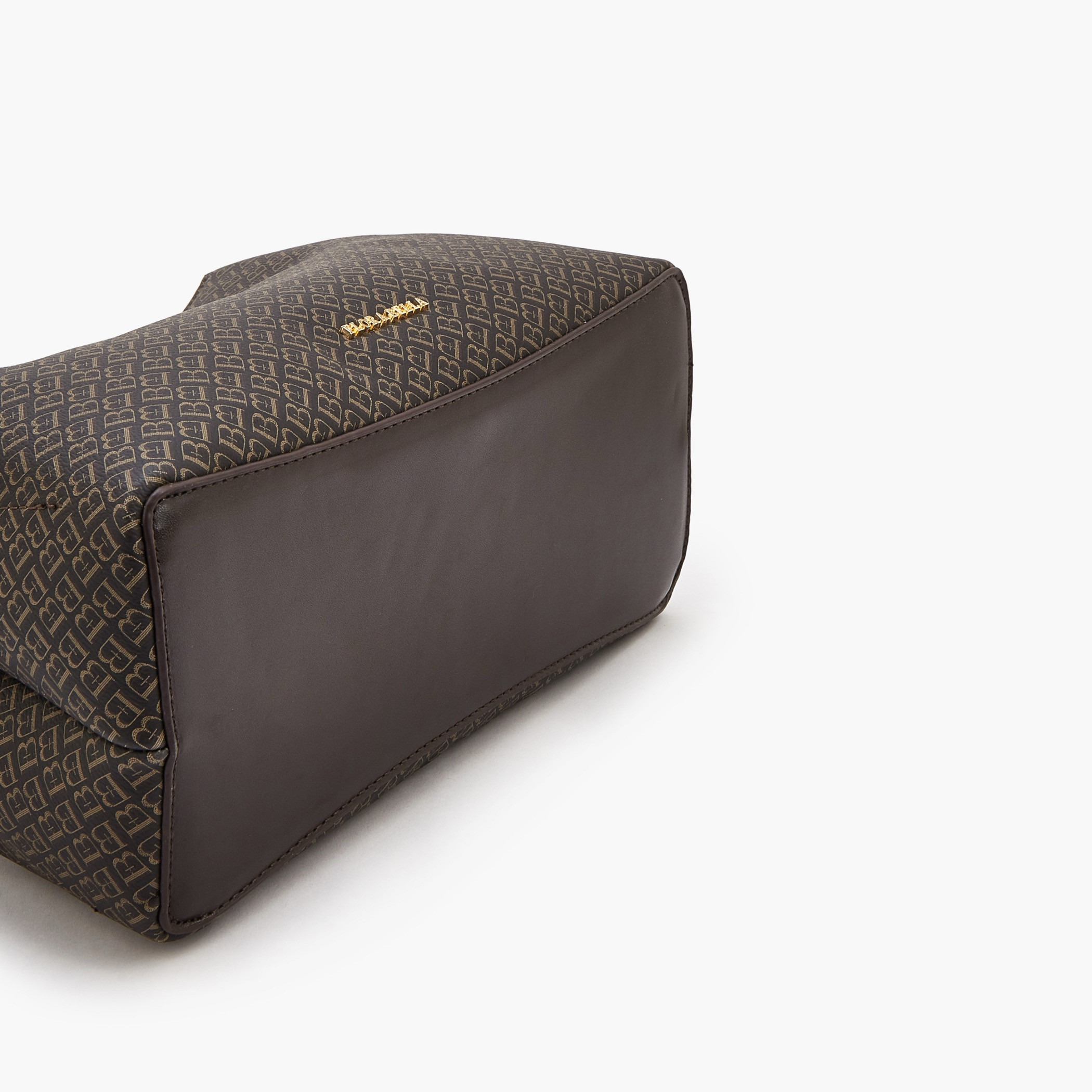 شنطة يد بطبعات مونوجرام مع حزام قابل للفصل من فلورا بيلا-women-bagsandwallets-handbags-image-6