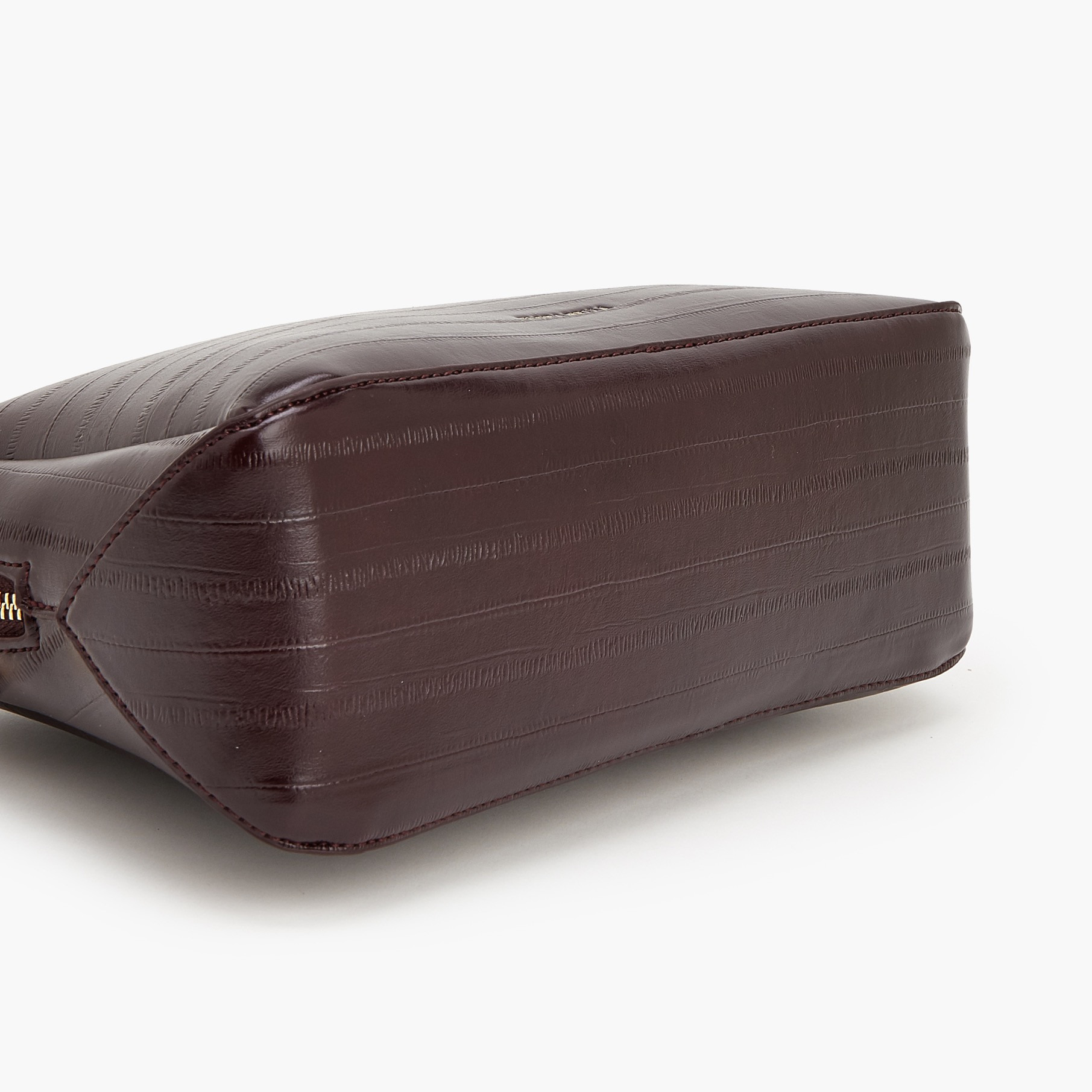 شنطة كروس بودي بملمس بارز مع حزام سلسلة من فلورا بيلا-women-bagsandwallets-handbags-image-6