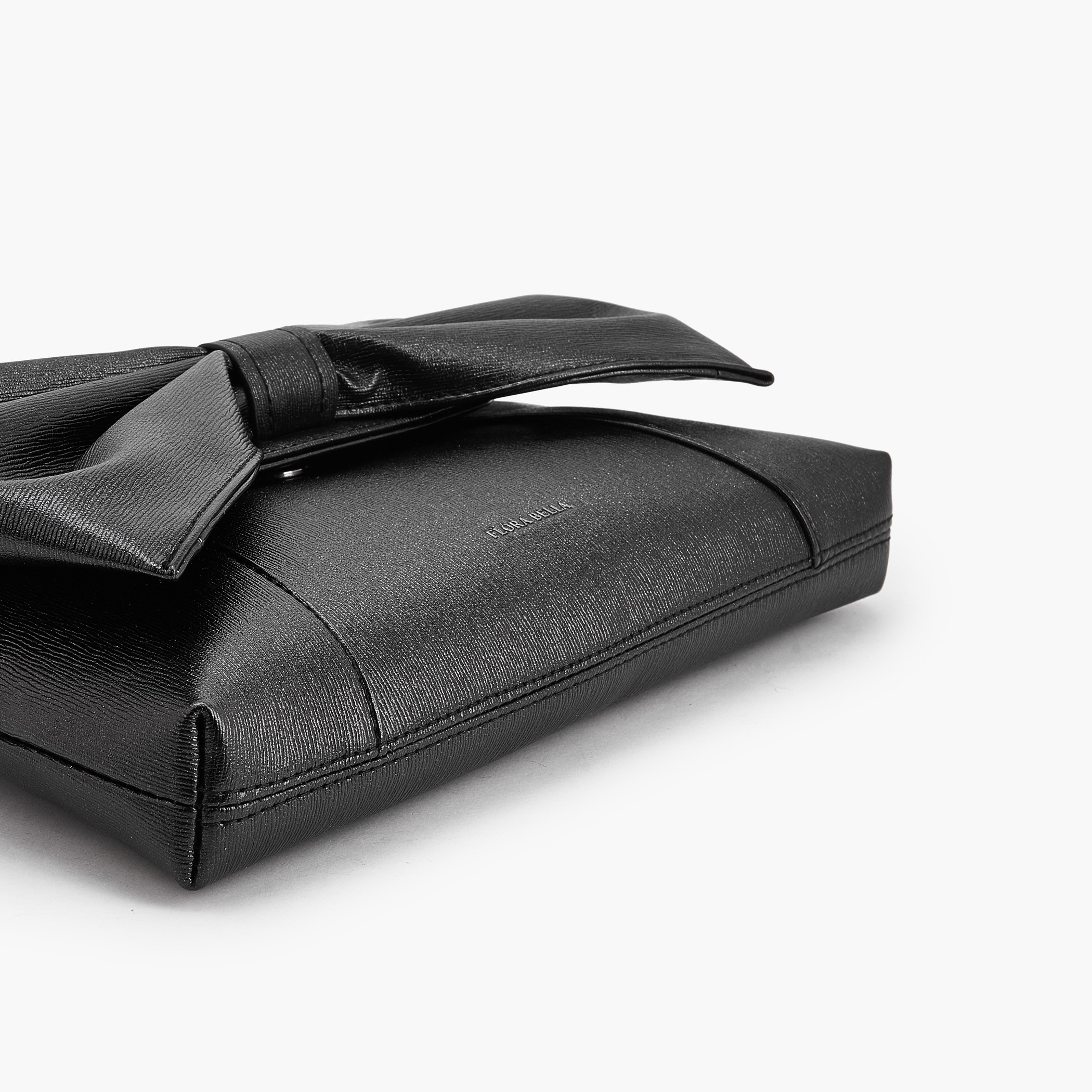 شنطة كلاتش بتزيينات فيونكة وحزام قابل للفصل من فلورا بيلا-women-bagsandwallets-handbags-image-5