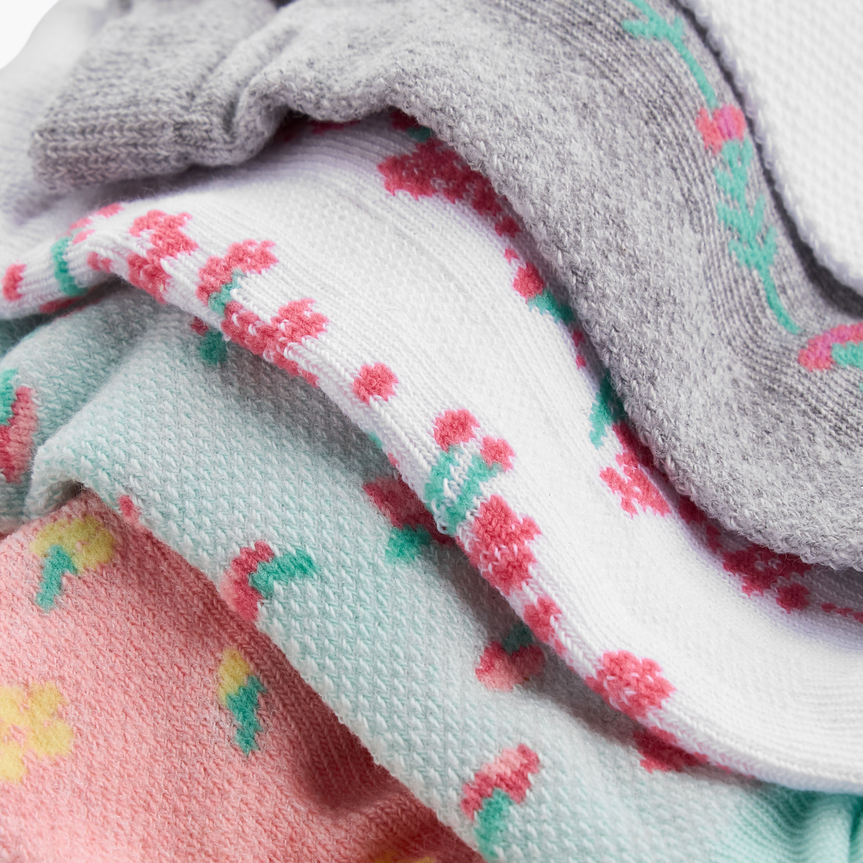 طقم جوارب 5 أزواج بطبعات وبطول الكاحل من فلورا بيلا-girls-accessories-socks-image-4