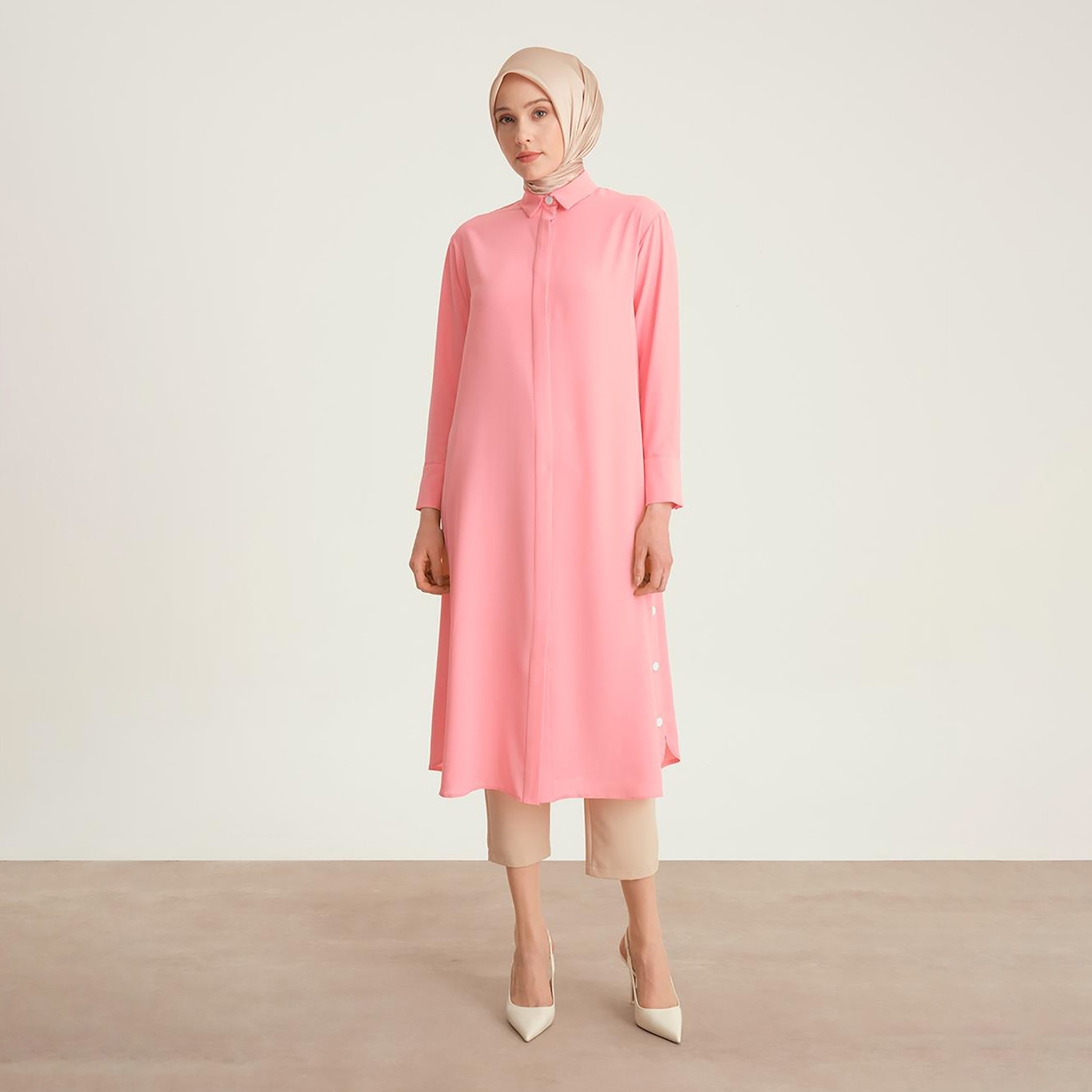 سترة أرميني بأزرار جانبية ومفصلة للنساء-women-clothing-shirtsandblouses-blouses-image-12